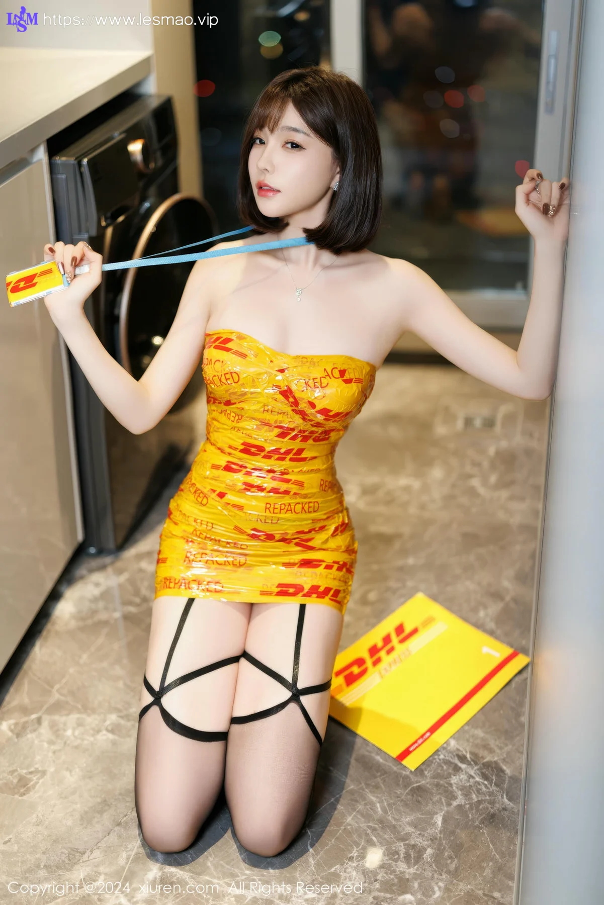 XiuRen 秀人 No.9664 徐莉芝Booty 香肩丁字裤旗袍 - 12