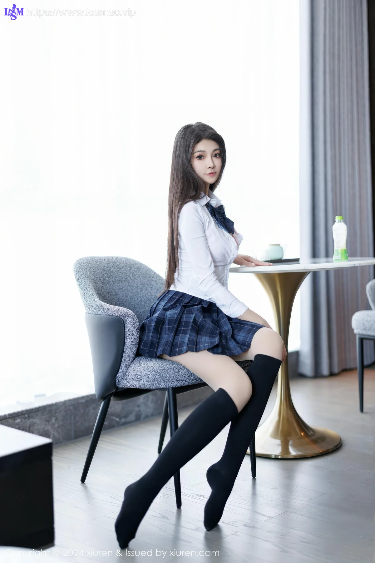 XiuRen 秀人 No.9682 初梦瑶 校园少女制服短裙 - 28