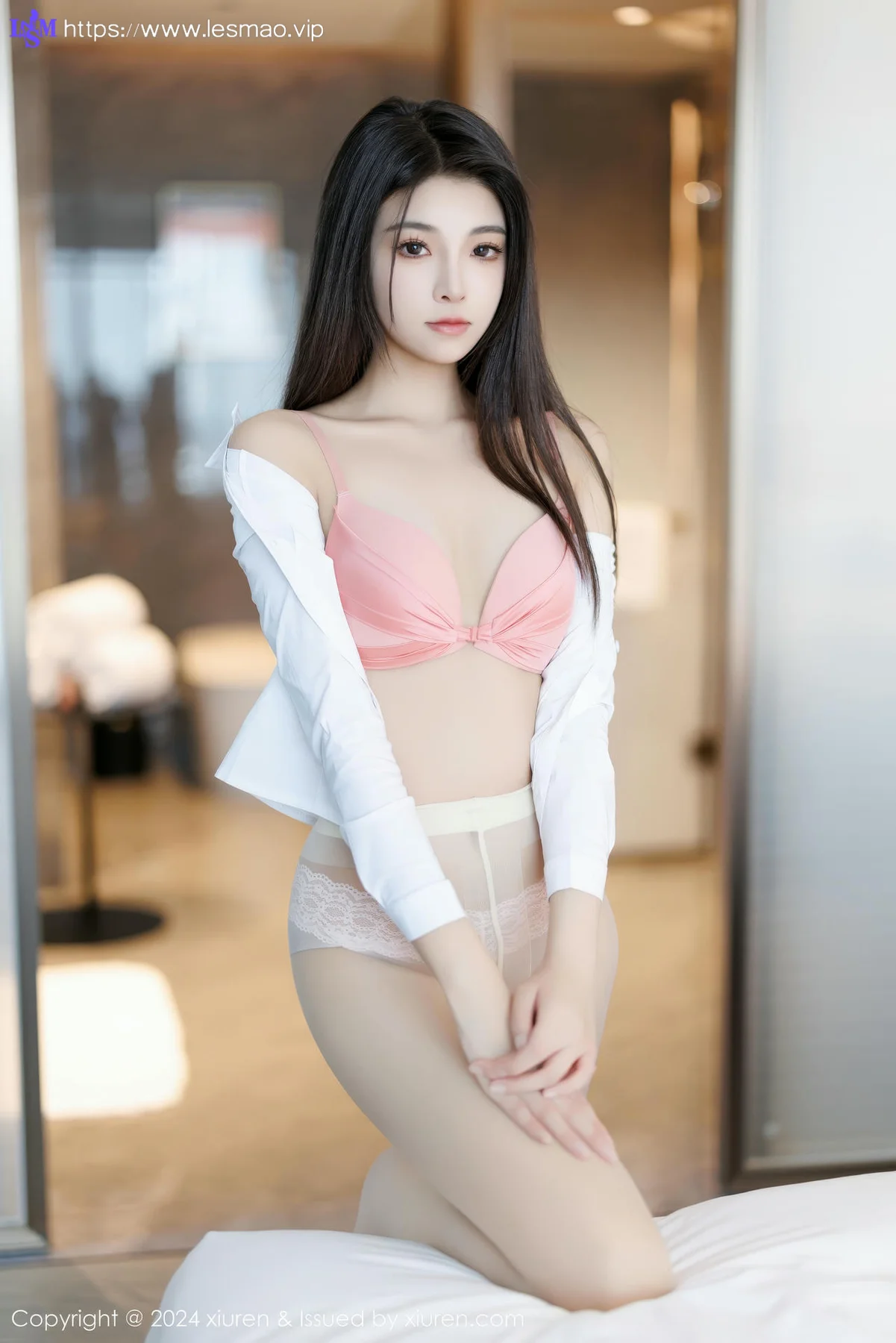XiuRen 秀人 No.9682 初梦瑶 校园少女制服短裙 - 54
