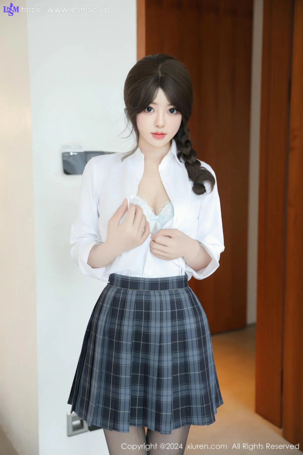 XiuRen 秀人 No.9693 桃妖天 清纯学妹jk制服 - 30