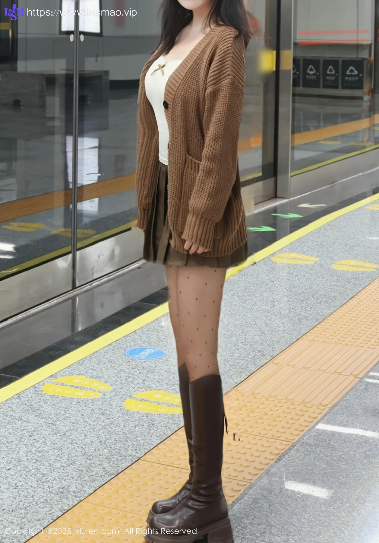 XiuRen 秀人 No.9708 小薯条nienie 萝莉蕾丝兔女郎 - 17