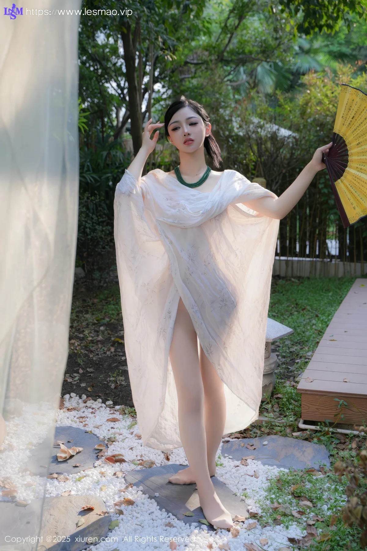 XiuRen 秀人 No.9730 妙可可Cheese 户外凉亭玉体诱惑 - 13