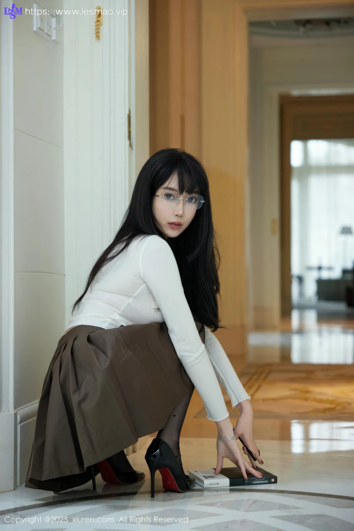 XiuRen 秀人 No.9737 玥儿玥er情景写真 - 19