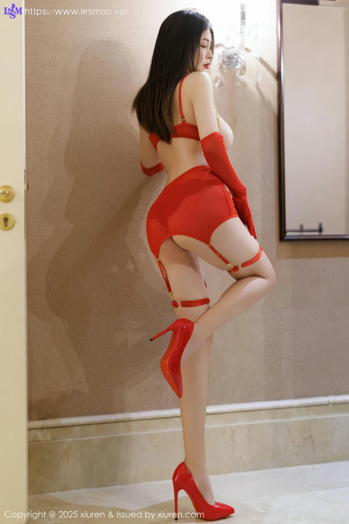 XiuRen 秀人 No.9738 凯竹Quinn 红色礼裙香肩爆乳 - 37