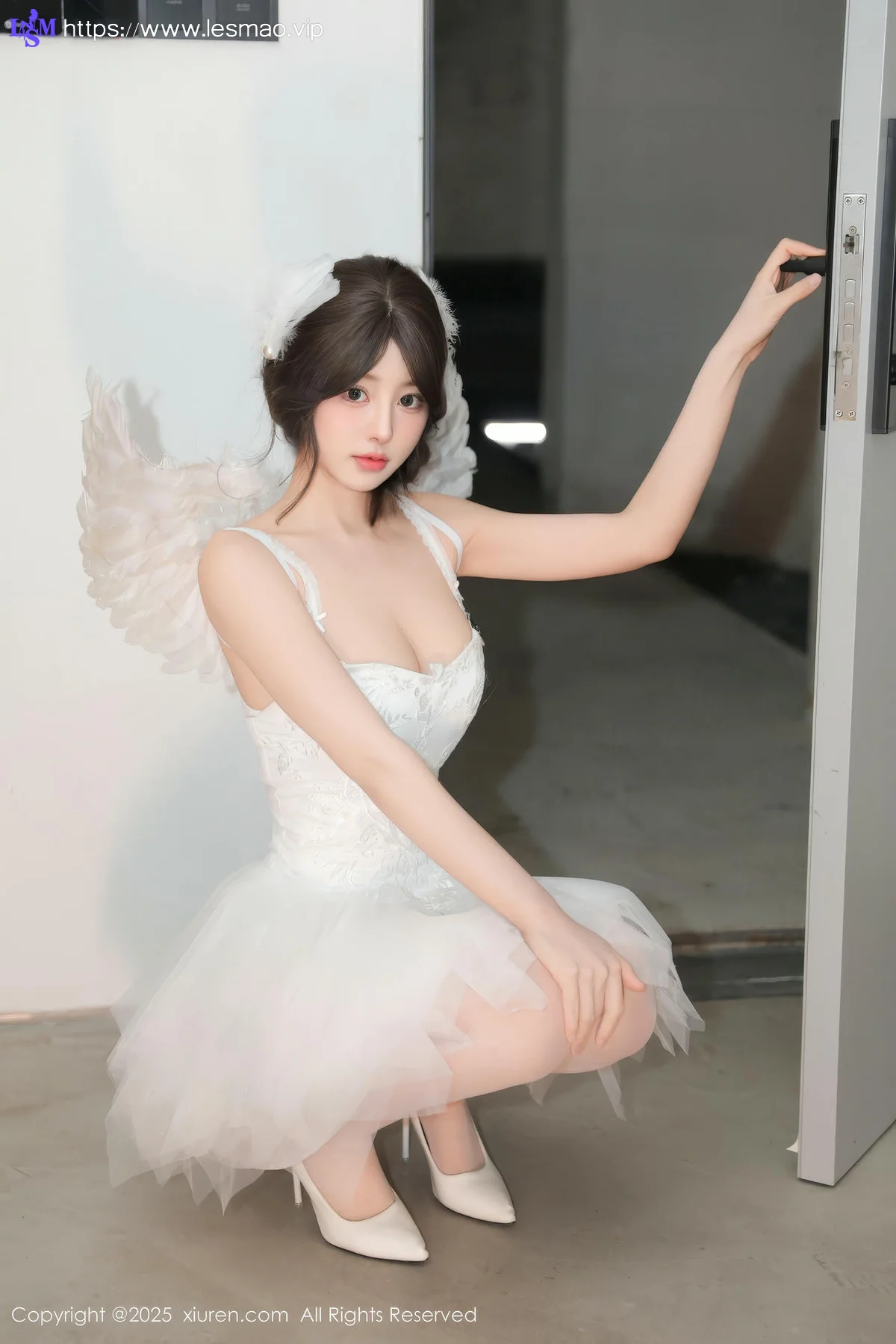 XiuRen 秀人 No.9742 桃妖天 白丝玉体萝莉 - 23