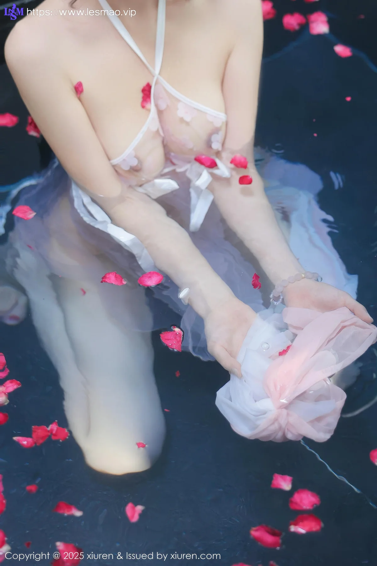 XiuRen 秀人 No.9778 桃妖夭 湿身沐浴 - 18