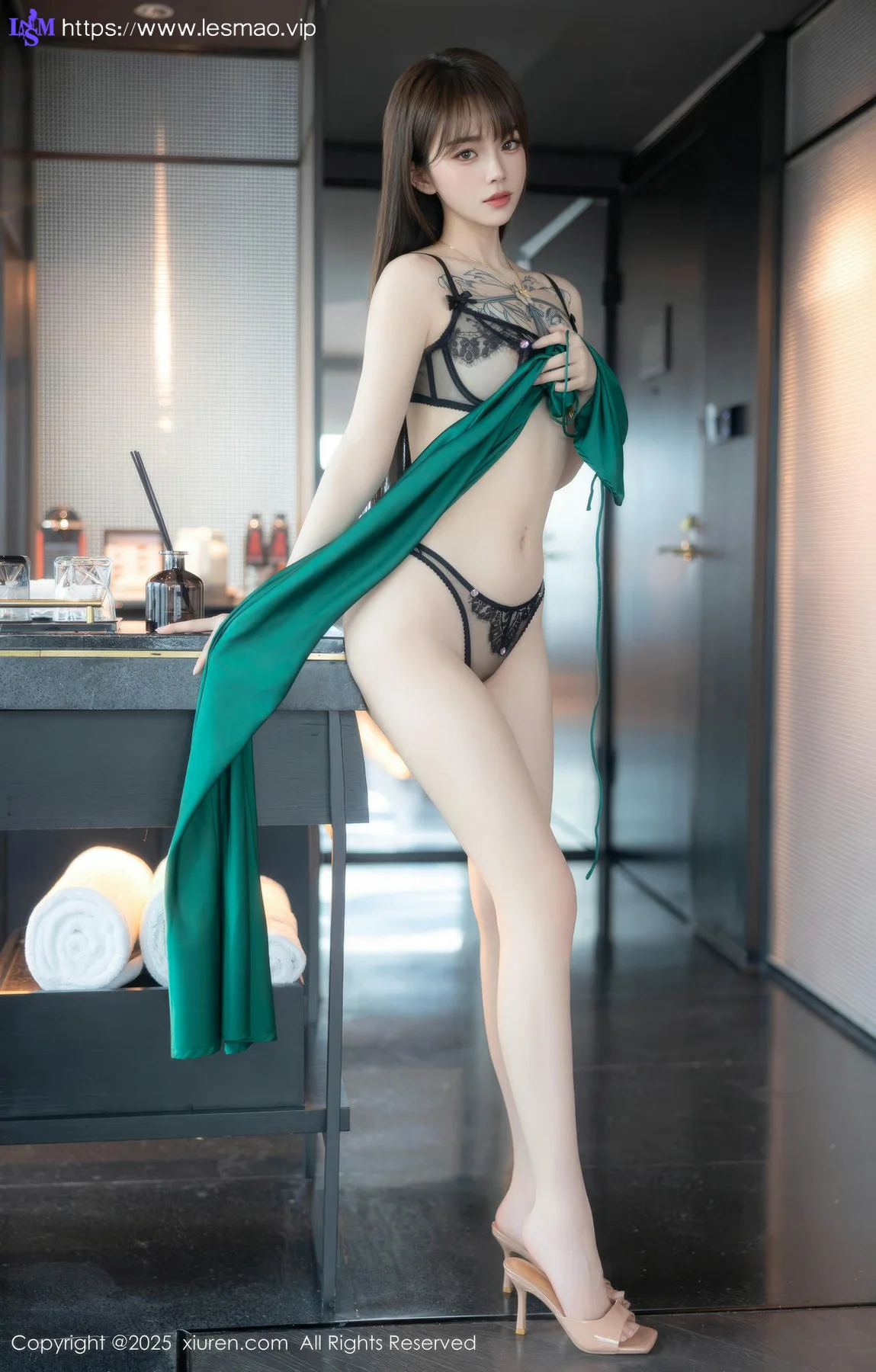 XiuRen 秀人 No.9803 奶瓶长腿礼裙气质美女 - 35