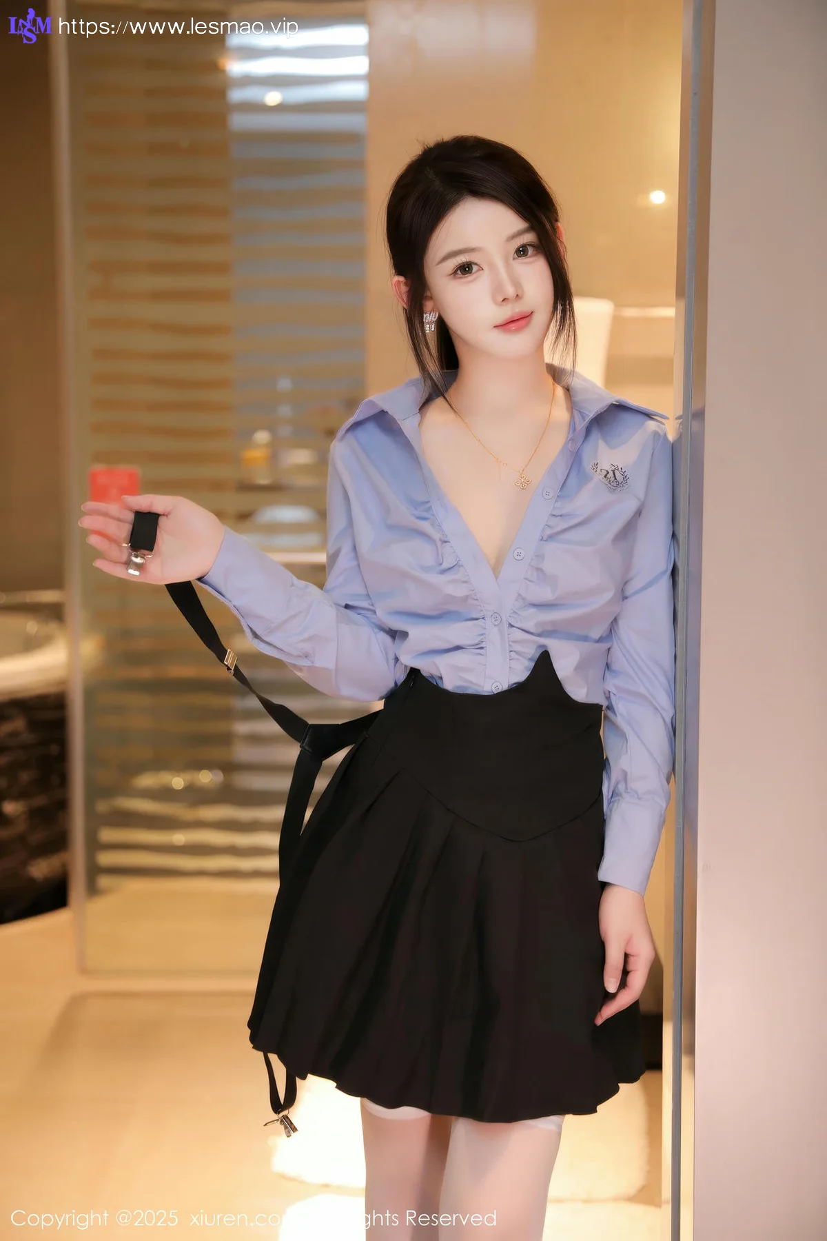 XiuRen 秀人 No.9819 爱酱里 白丝萝莉少女 - 16