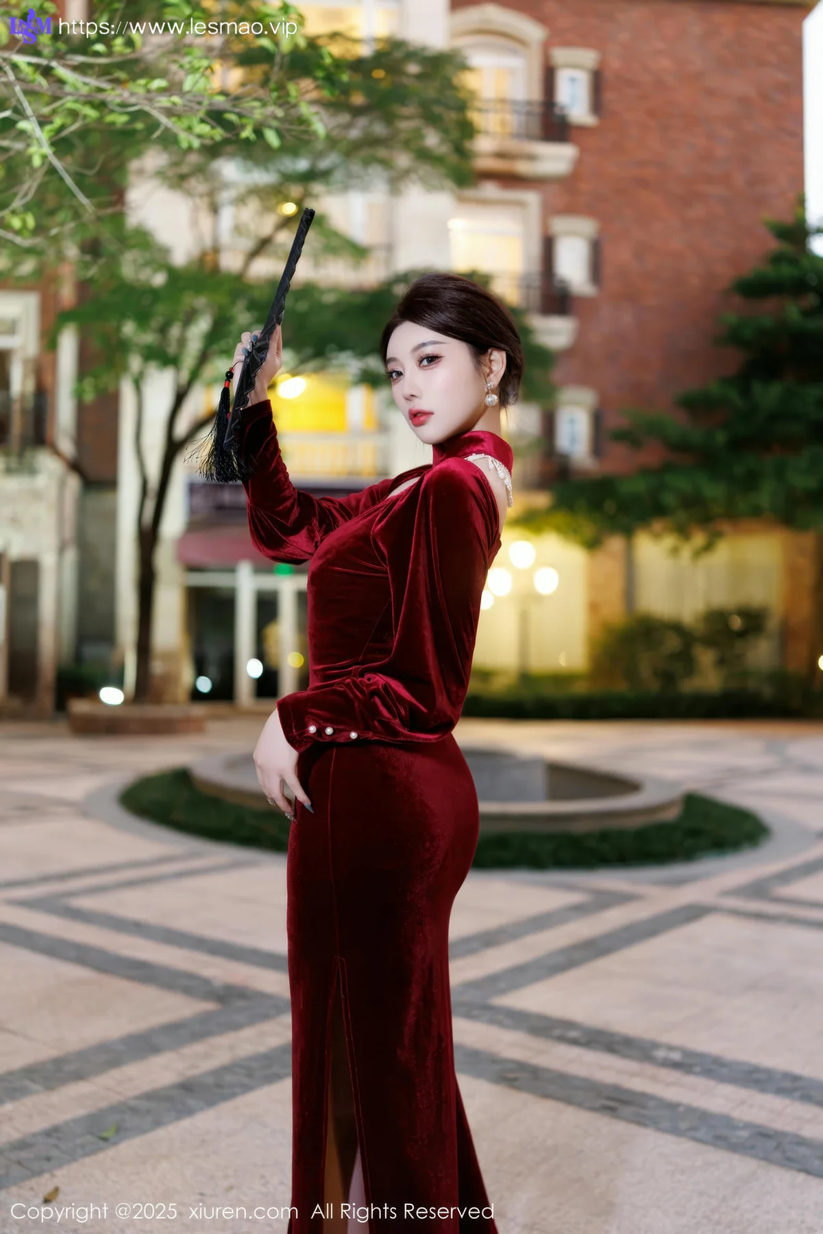XiuRen 秀人 No.9831 杨晨晨Yome 性感旗袍私房 - 12