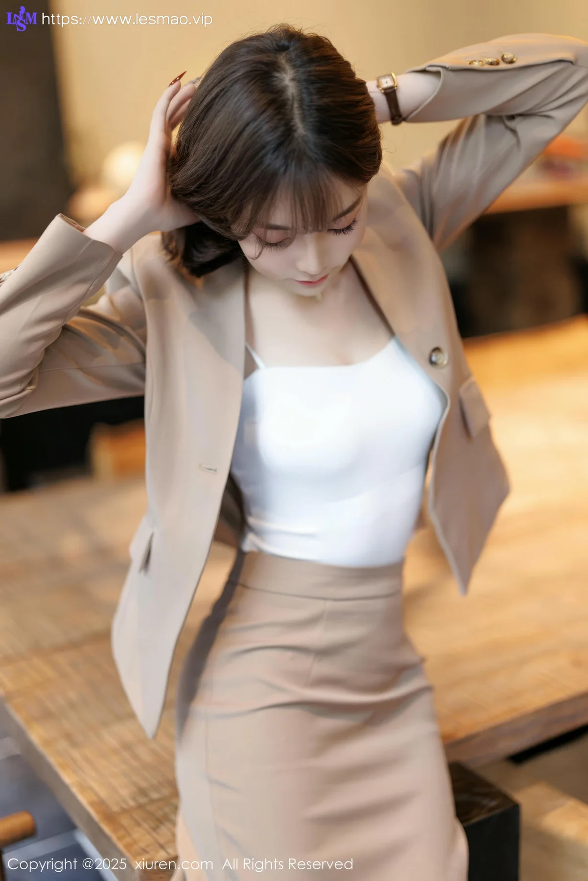XiuRen 秀人 No.9844 徐莉芝Booty 短发气质美女 - 18