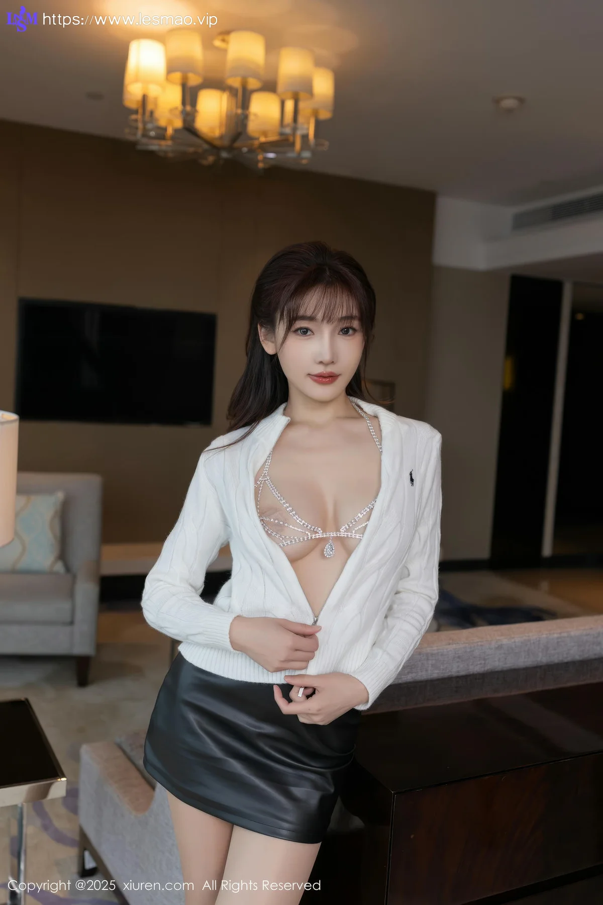 XiuRen 秀人 No.9852 陆萱萱 黑色皮裙情趣内衣 - 21