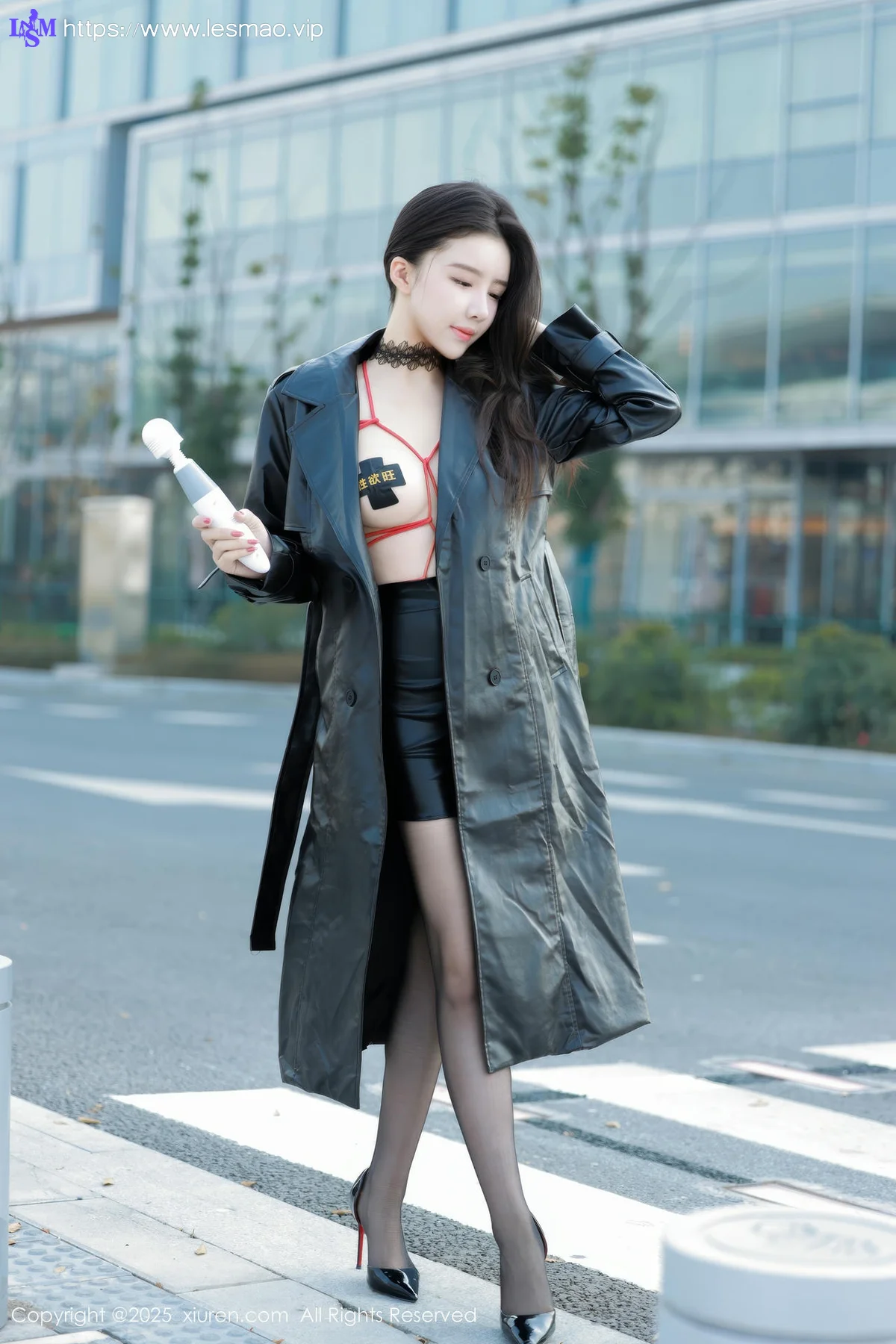 XiuRen 秀人 No.9855 唐翩翩 极致美腿乳贴情趣 - 1