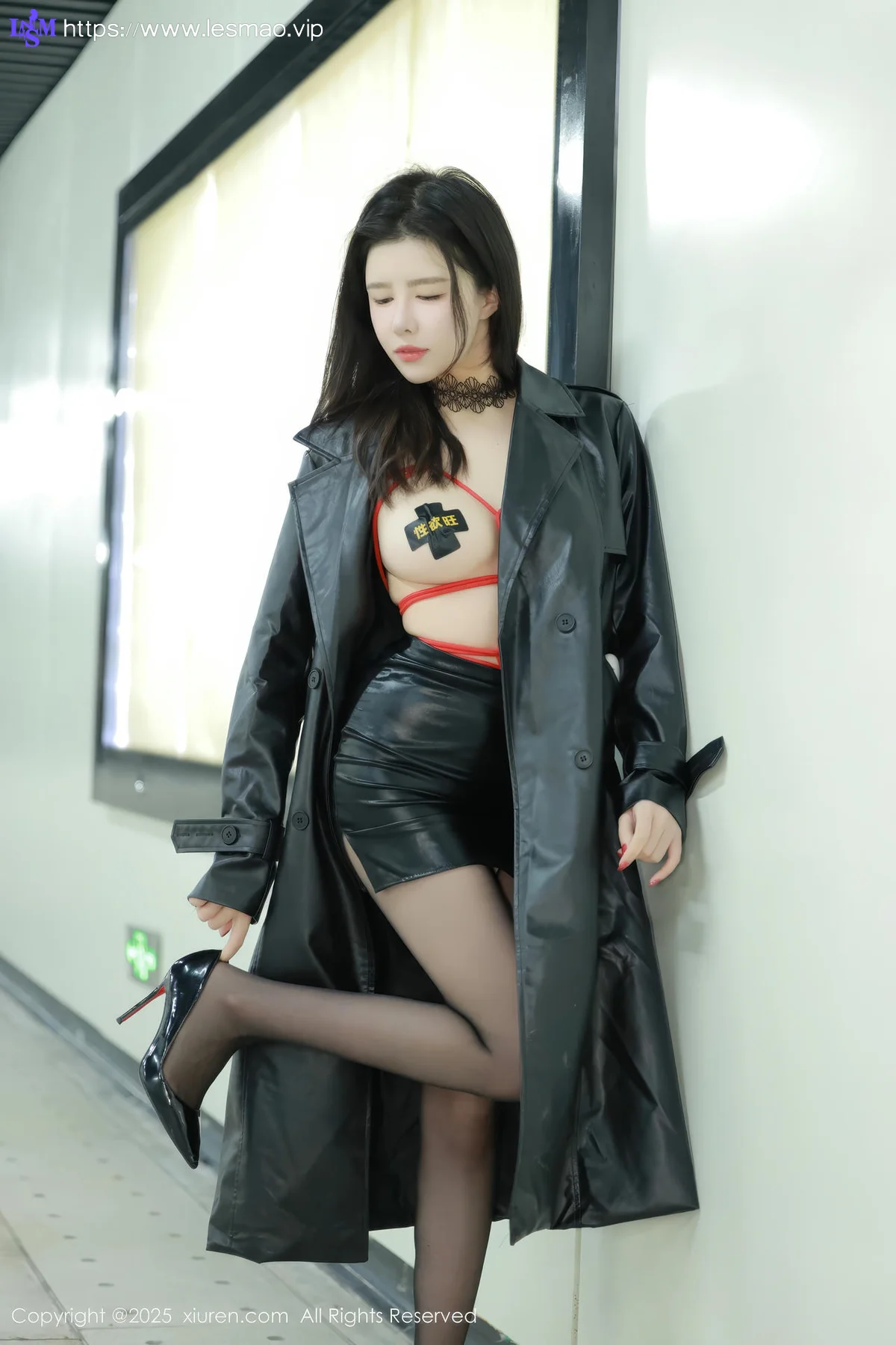 XiuRen 秀人 No.9855 唐翩翩 极致美腿乳贴情趣 - 63