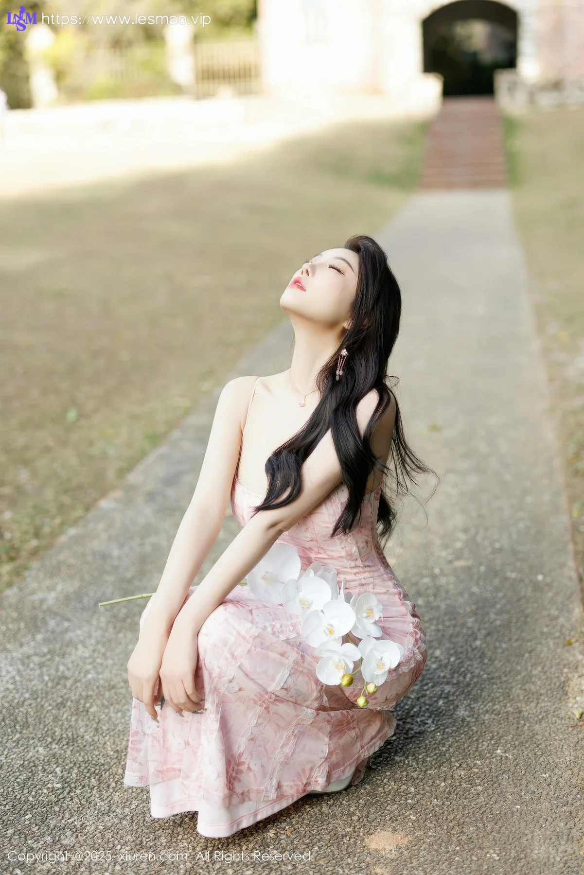XiuRen 秀人 No.9886 杨晨晨Yome 湿身粉嫩美裙 - 11