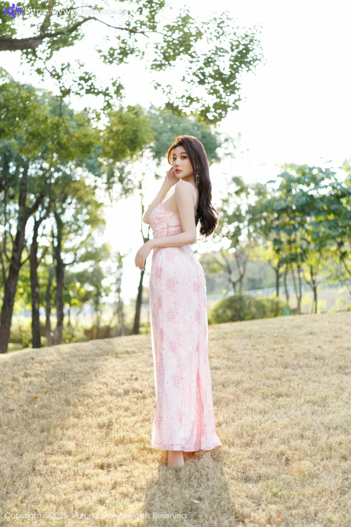 XiuRen 秀人 No.9886 杨晨晨Yome 湿身粉嫩美裙 - 19