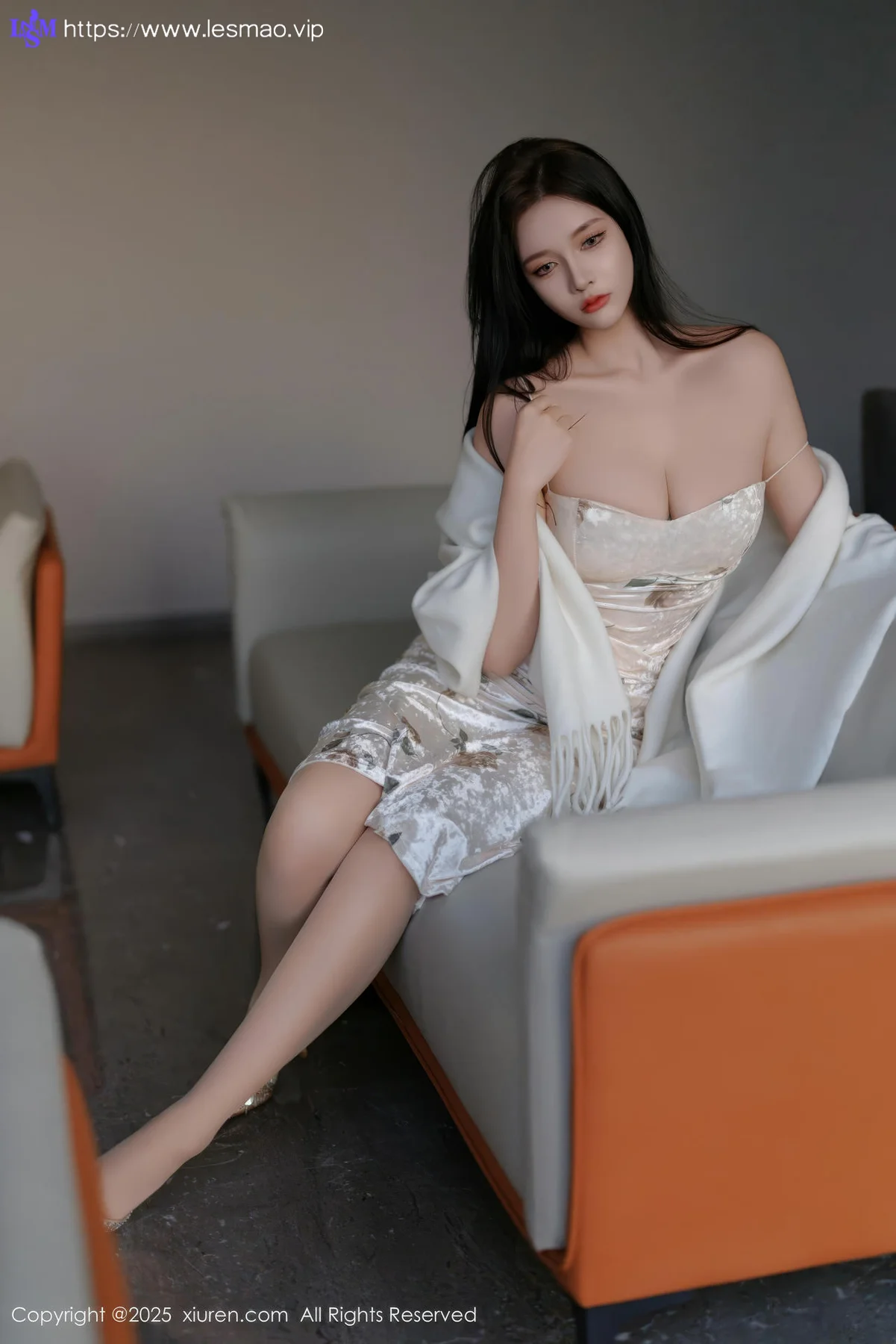 XiuRen 秀人 No.9899 娜比 玉体香肩美女私房 - 14