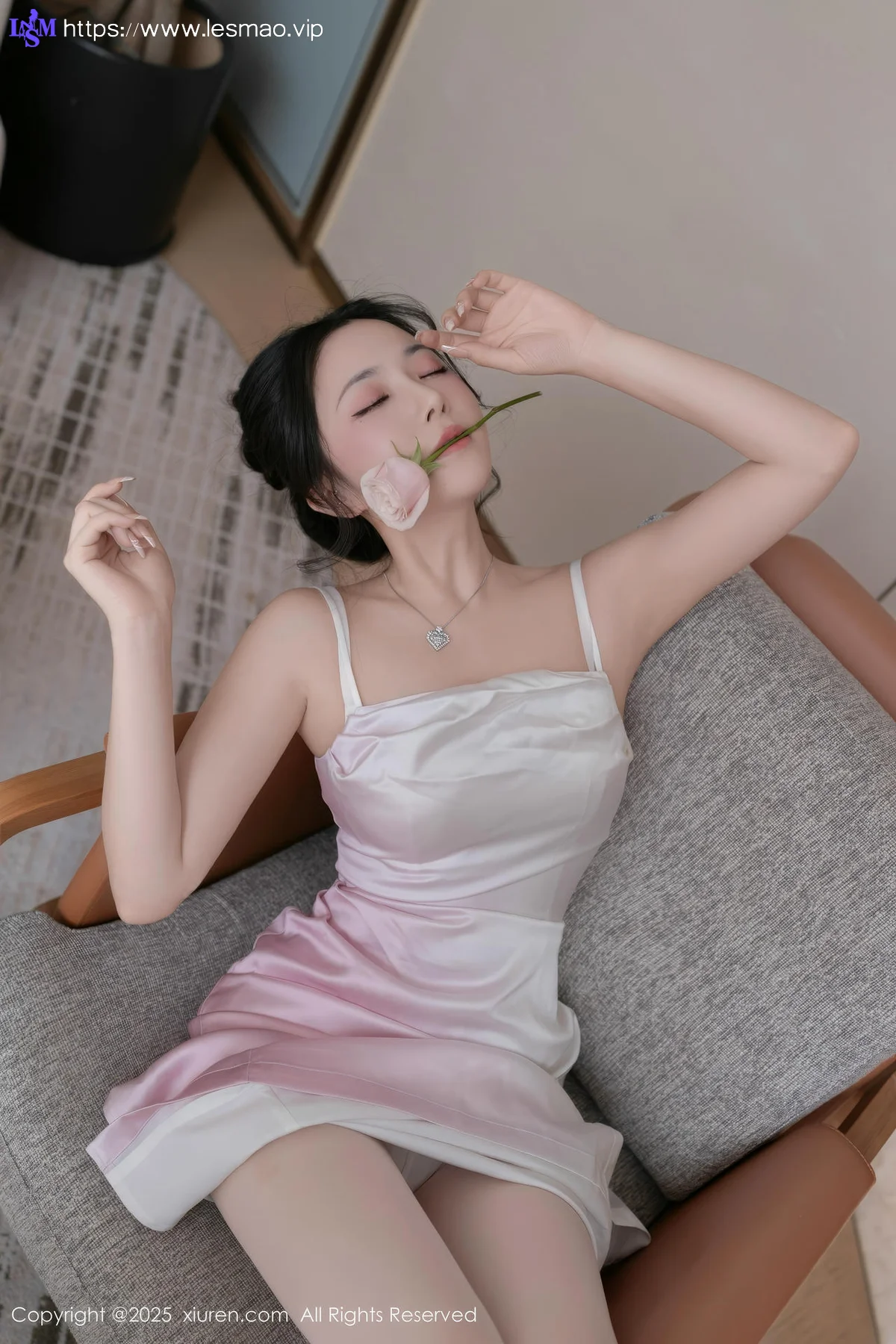 XiuRen 秀人 No.9907 鱼子酱Fish 女神乳贴玉体 - 12