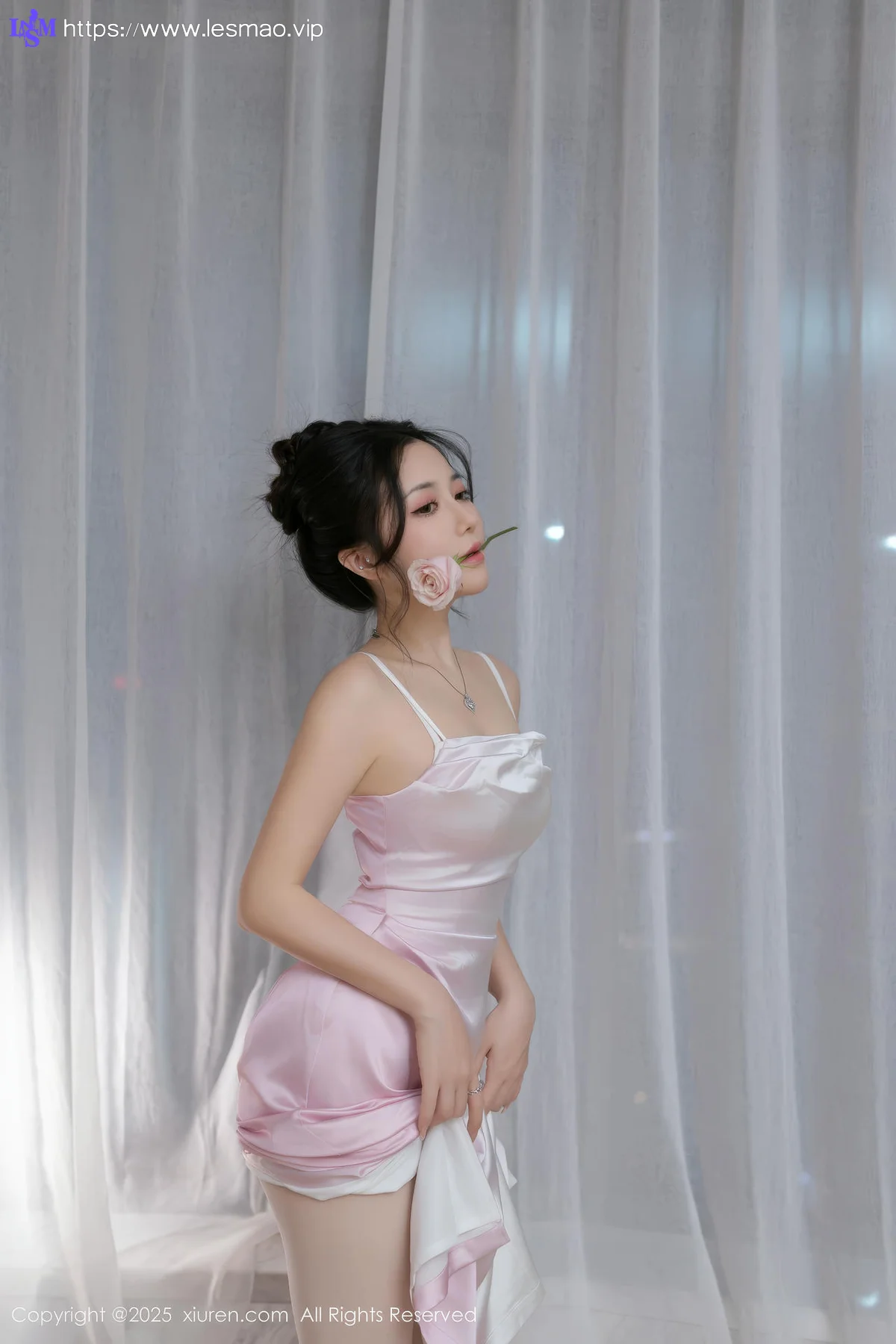 XiuRen 秀人 No.9907 鱼子酱Fish 女神乳贴玉体 - 23