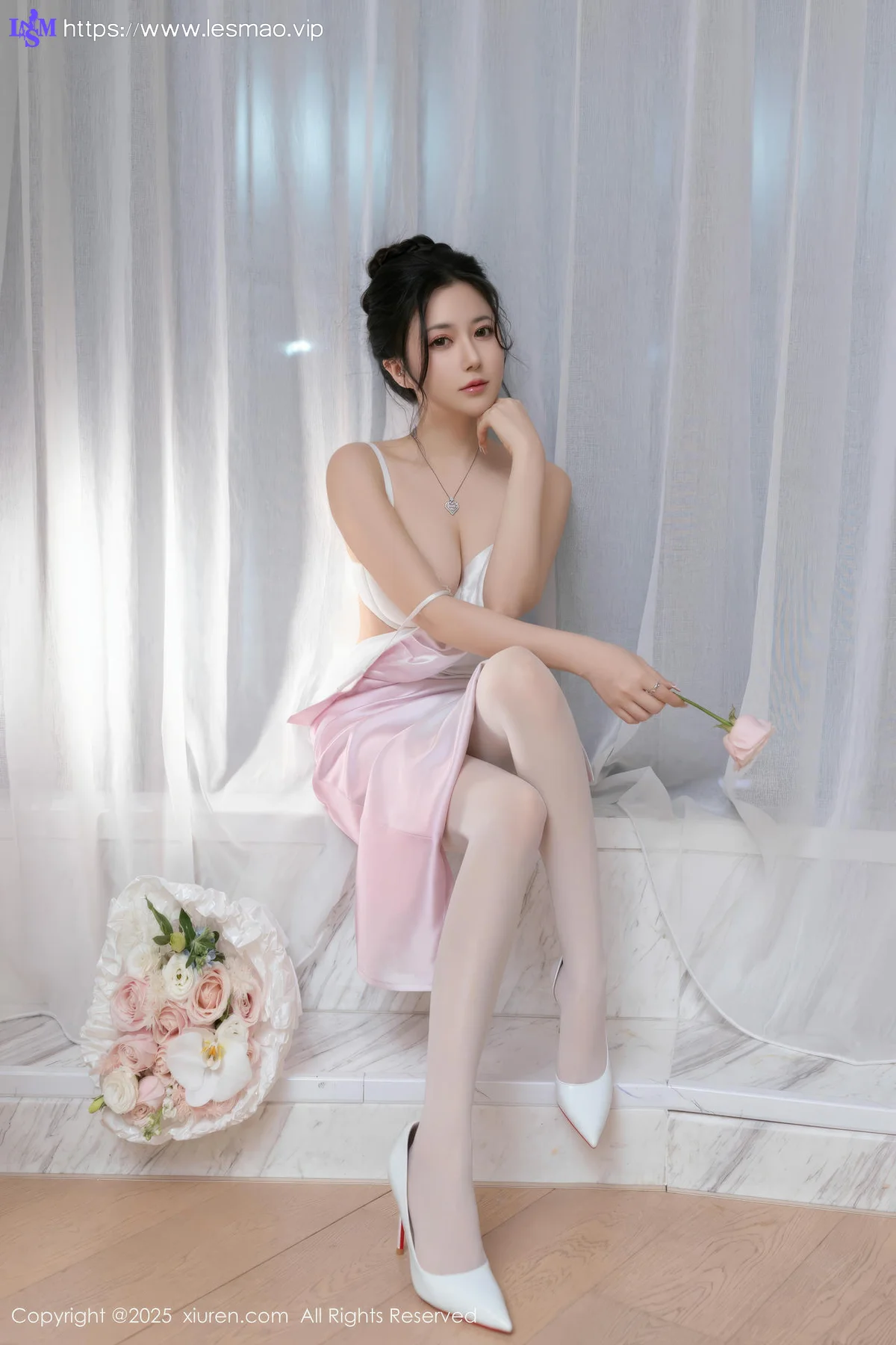 XiuRen 秀人 No.9907 鱼子酱Fish 女神乳贴玉体 - 27
