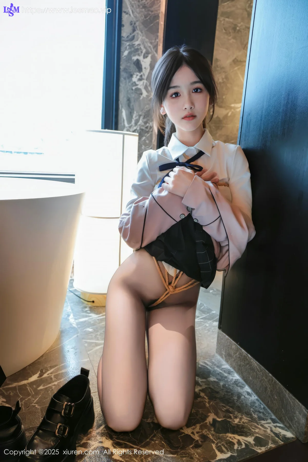 XiuRen 秀人 No.9949 奶芙乔乔 浴室捆绑清纯校服 - 32
