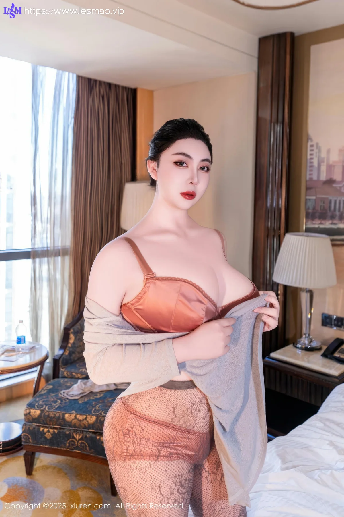 XiuRen 秀人 No.9955 风景尤美 诱惑爆乳玉足 - 20
