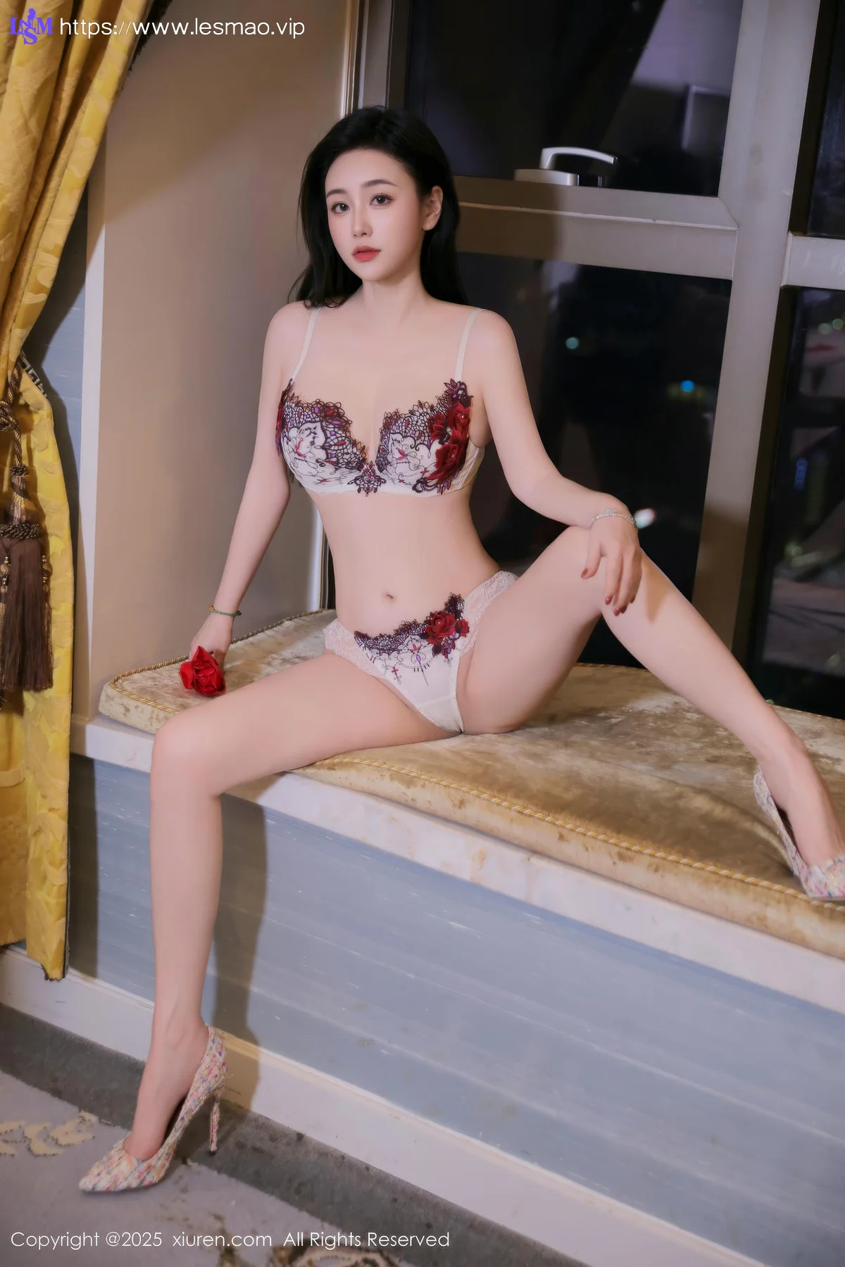 XiuRen 秀人 No.9963 乔娜娜 性感玫瑰长腿美女 - 45