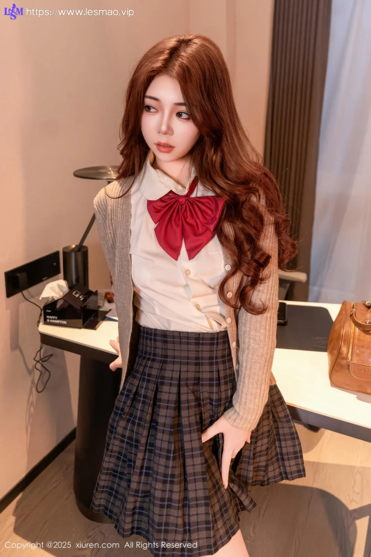 XiuRen 秀人 No.9974 沐娜娜 美腿私房美女写真 - 28