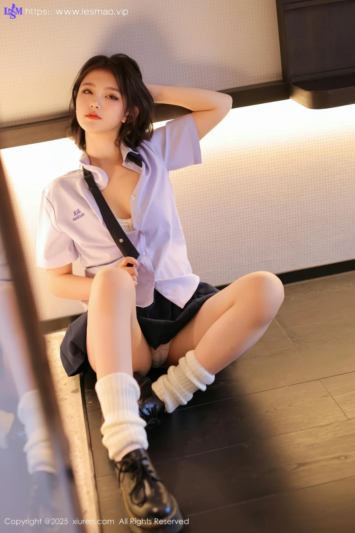 XiuRen 秀人 No.9985 小橘子orange 清纯少女短裙 - 33