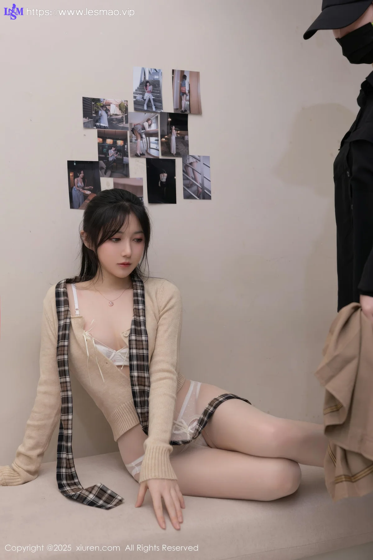 XiuRen 秀人 No.9988 鱼子酱Fish 美腿格子裙 - 35