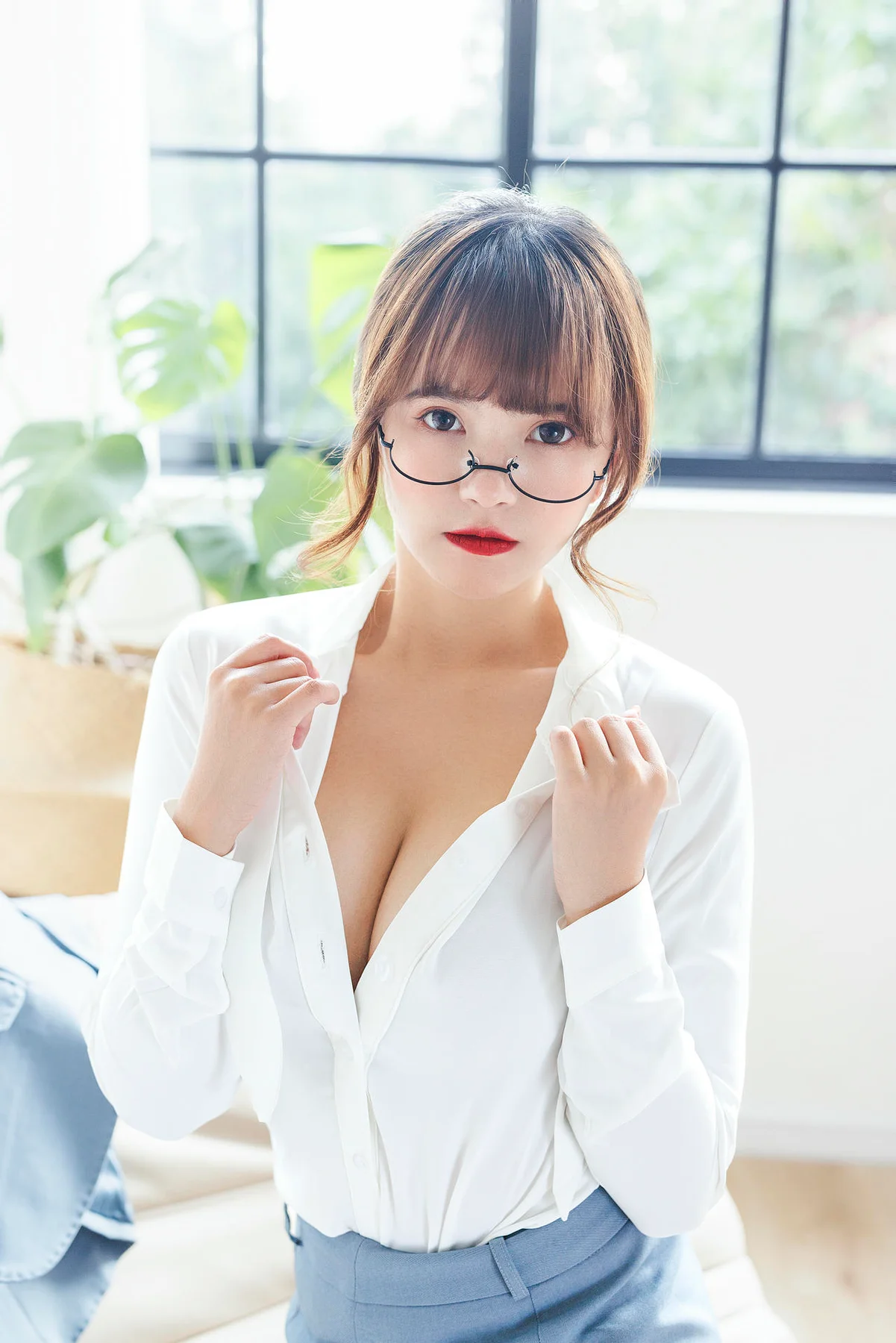 XiuRen 秀人 No.N016 张思允红色蕾丝眼镜美女 - 32