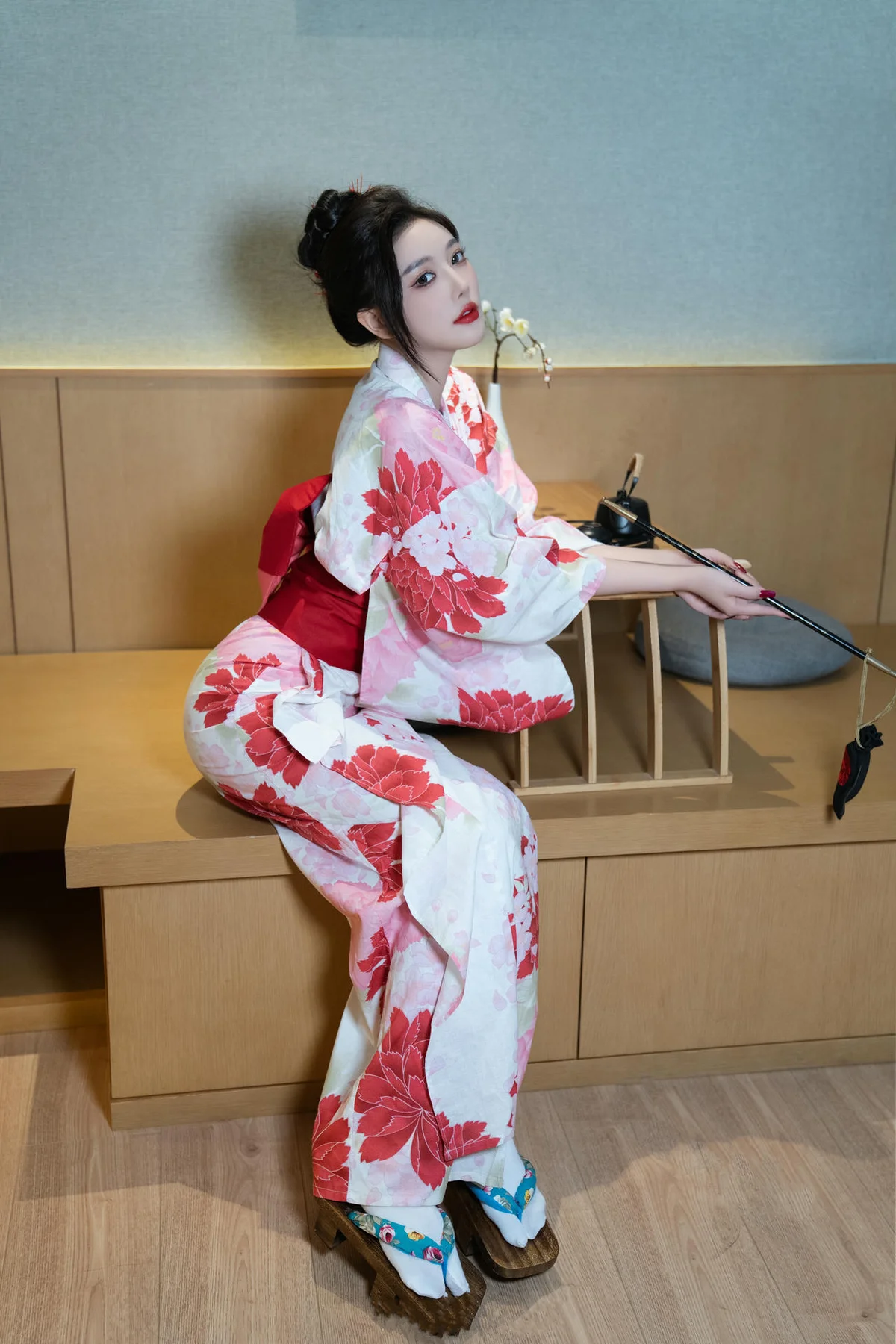 XiuRen 秀人 No.N048 杨晨晨制服写真 - 14