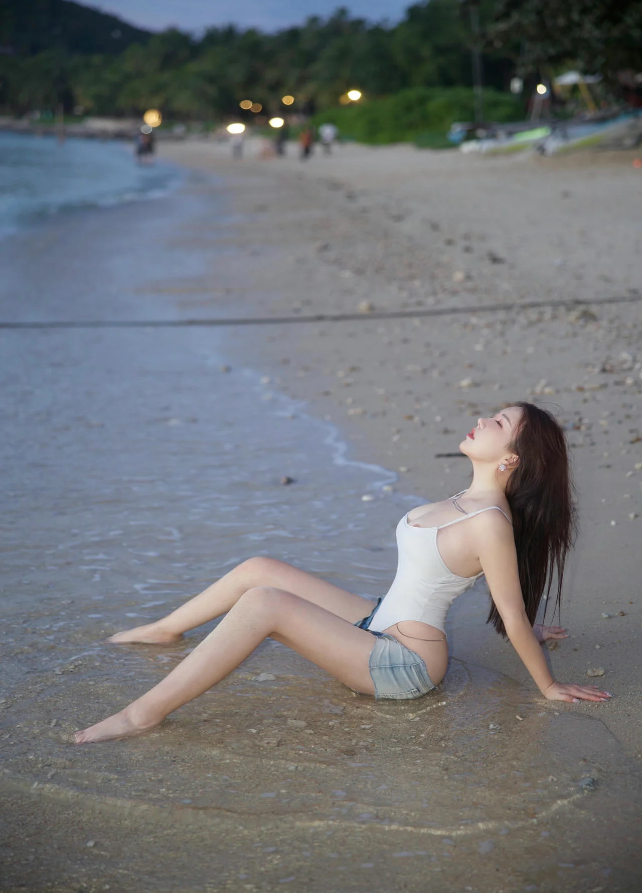 XiuRen 秀人 No.N076 小薯条nienie沙滩比基尼湿身诱惑 - 50