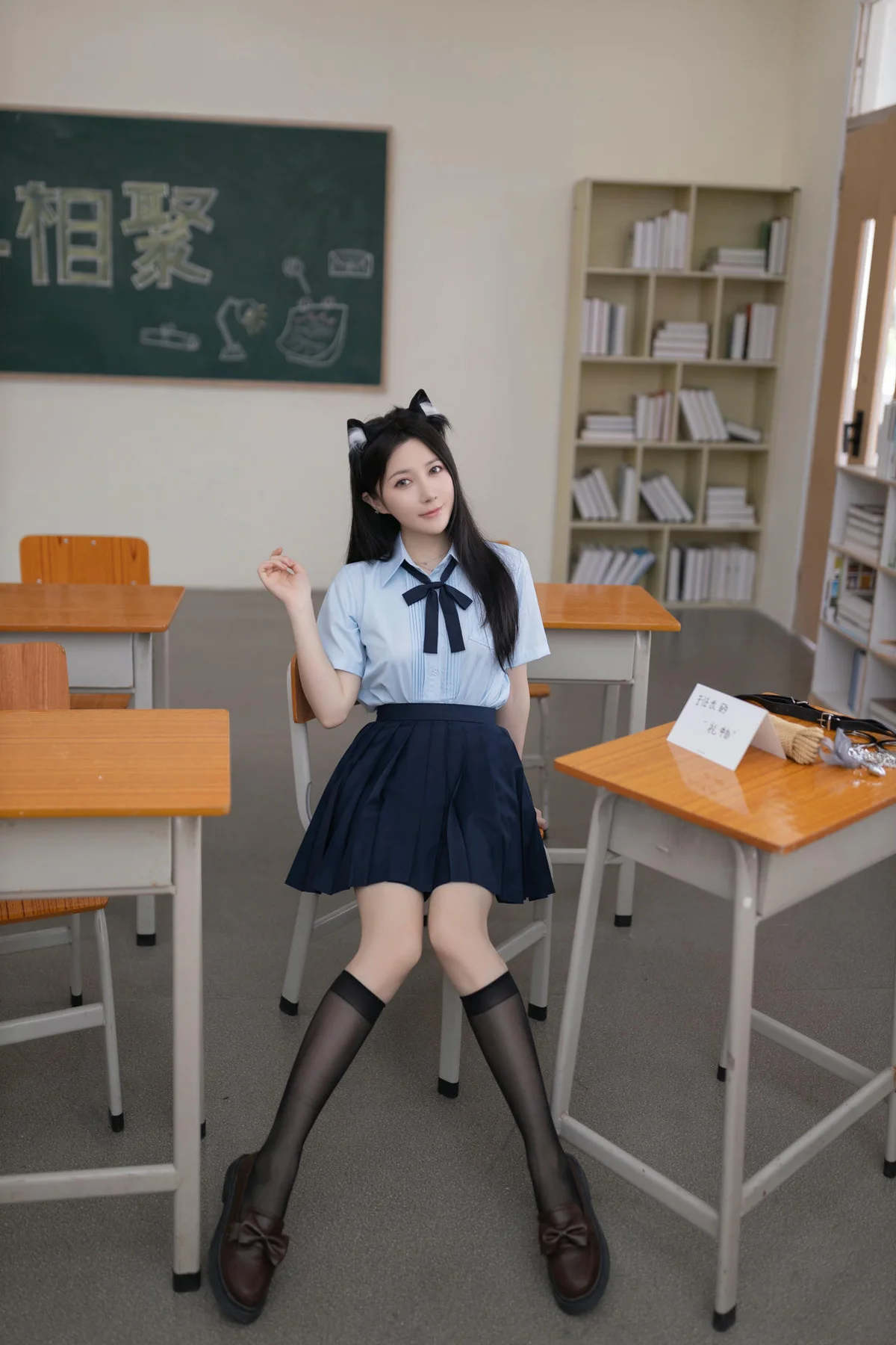 XiuRen 秀人 No.N086 鱼子酱Fish校园诱惑校服 - 14