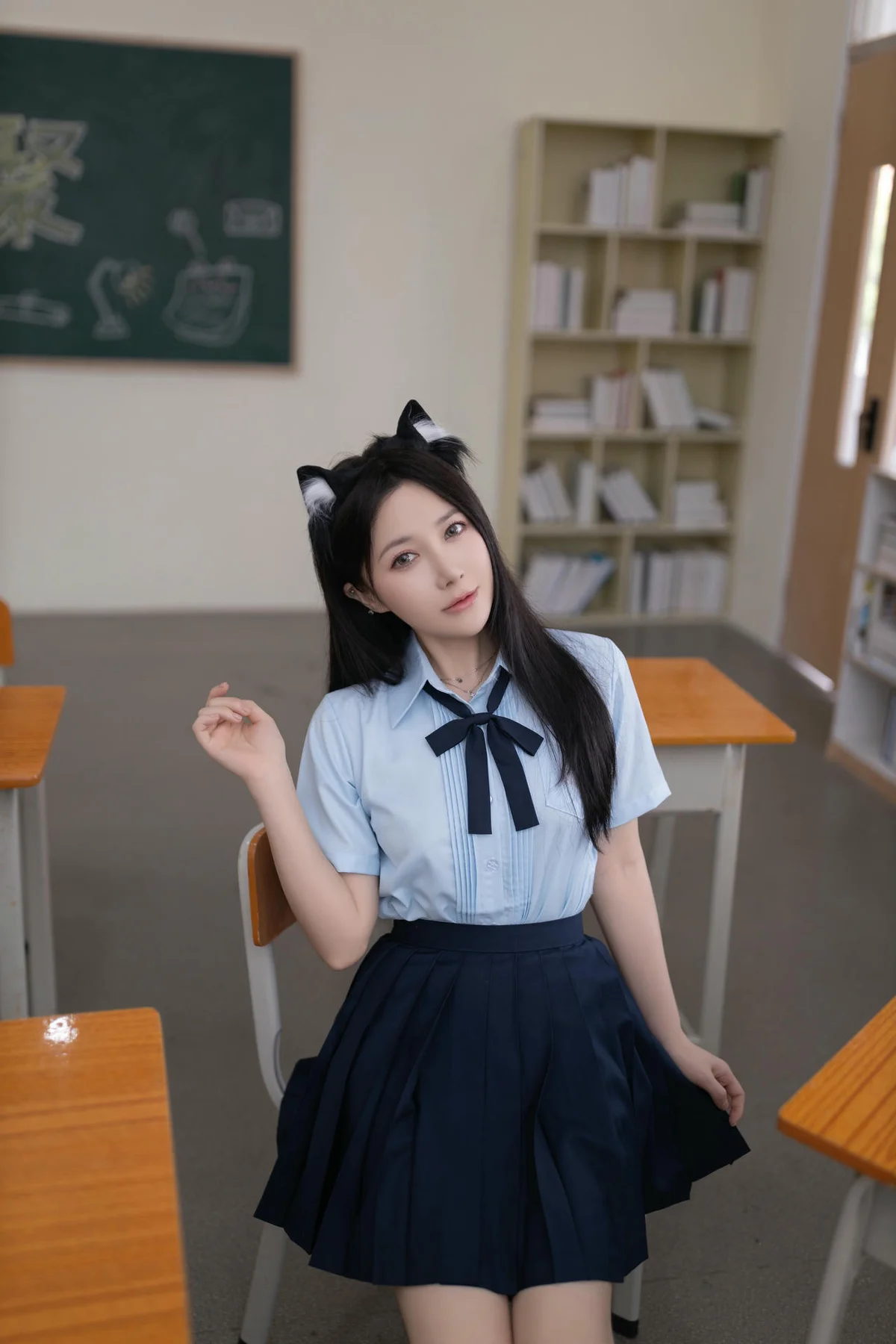 XiuRen 秀人 No.N086 鱼子酱Fish校园诱惑校服 - 15