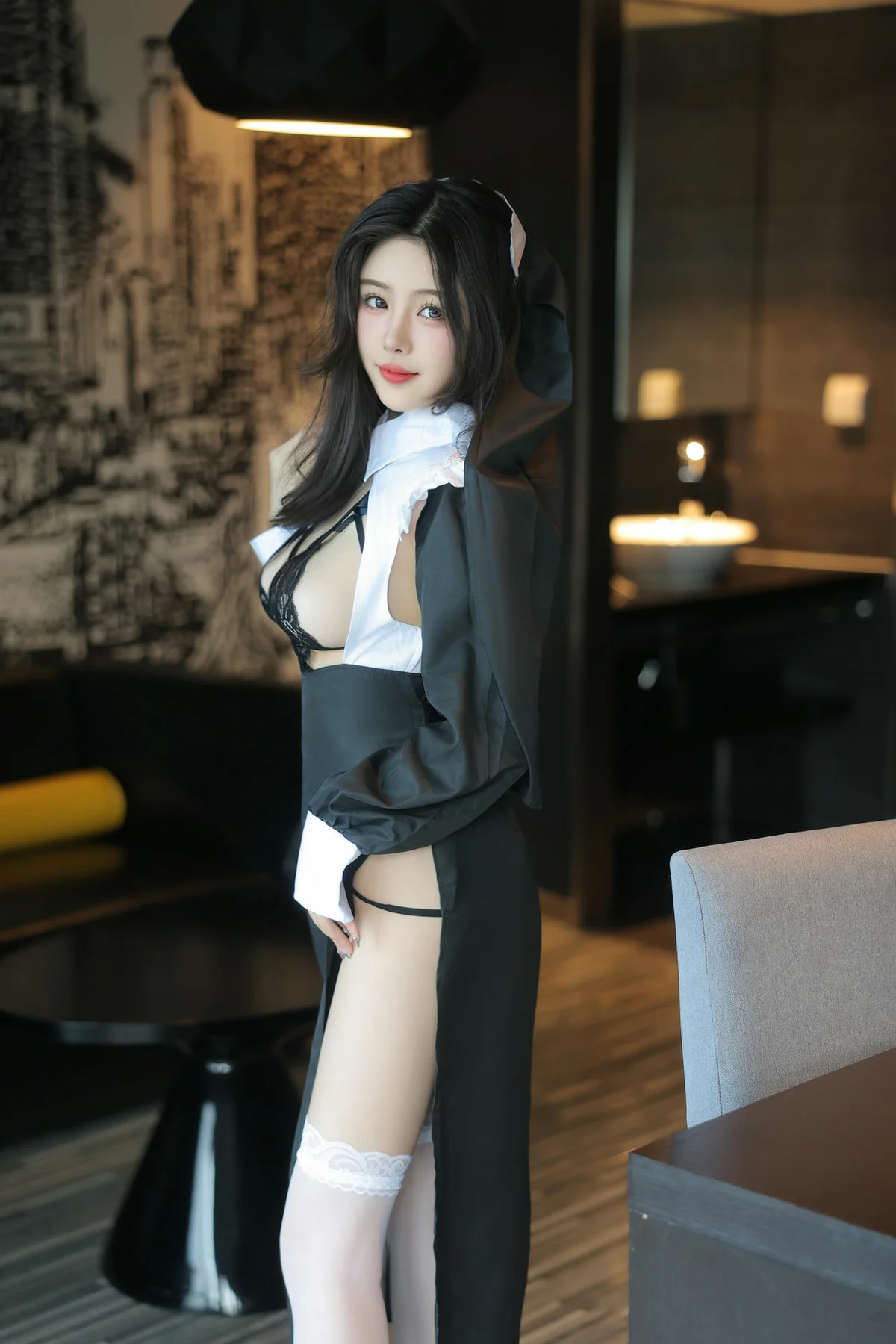 XiuRen 秀人 No.N092 袁圆制服修女爆乳 - 2