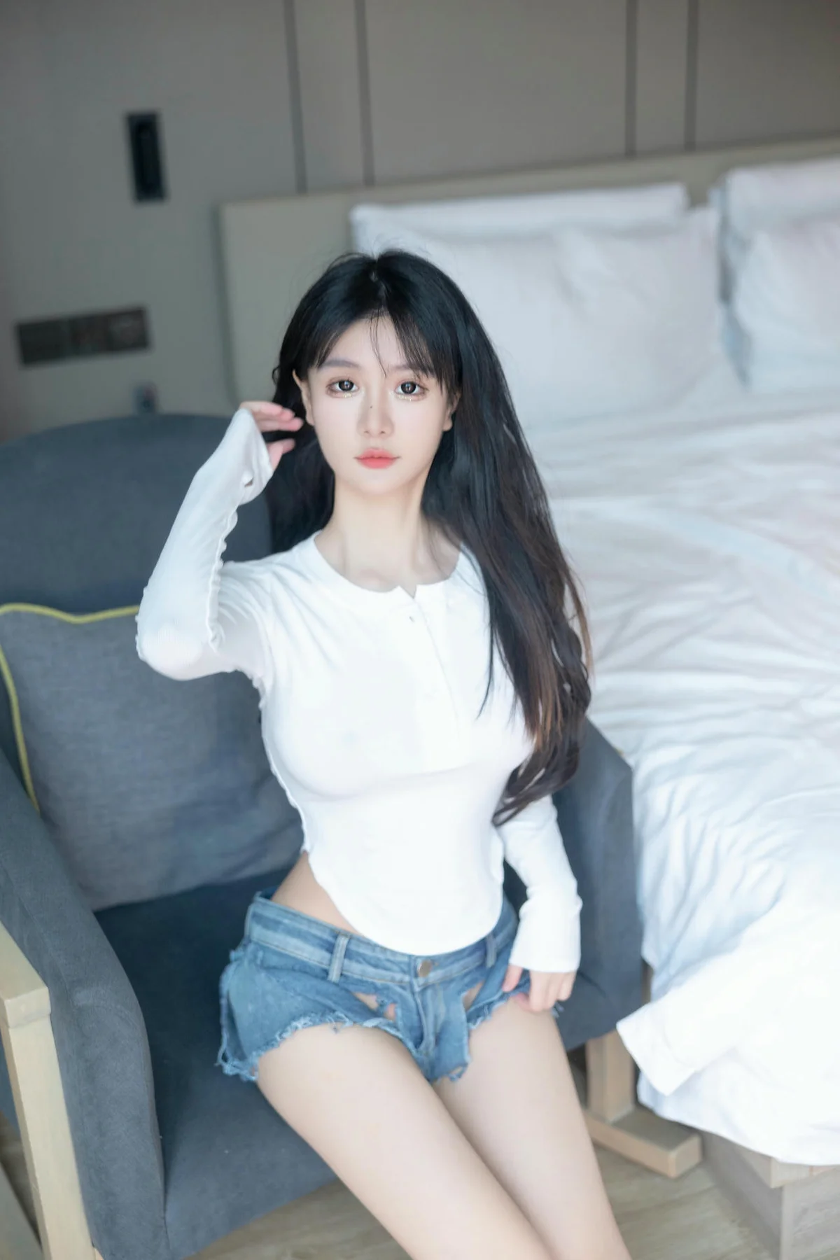 XiuRen 秀人 No.N097 谢小蒽诱惑超短牛仔裤 - 13