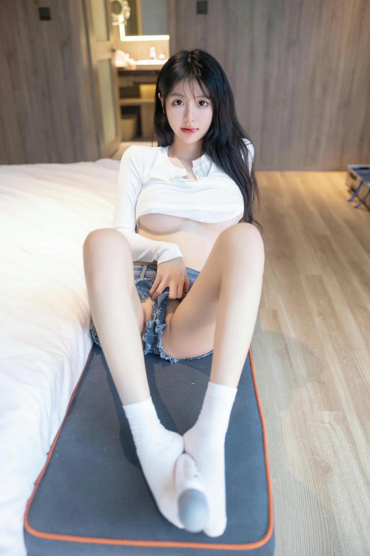 XiuRen 秀人 No.N097 谢小蒽诱惑超短牛仔裤 - 66