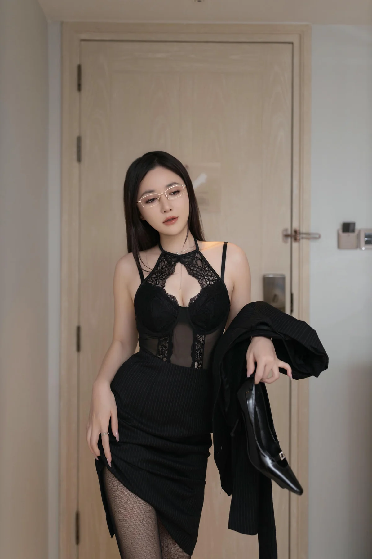 XiuRen 秀人 No.N115 鱼子酱Fish黑丝翘臀美腿 - 21