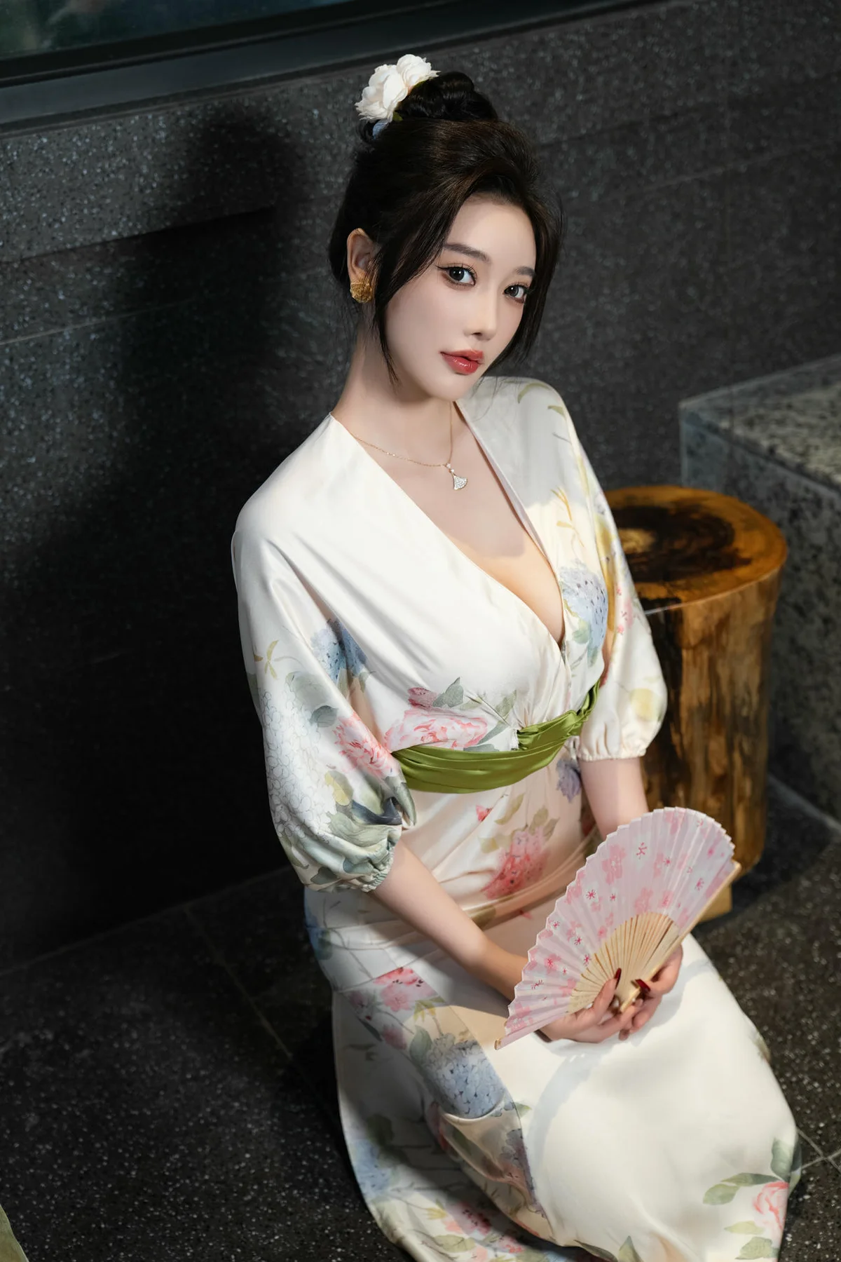 XiuRen 秀人 No.N149 杨晨晨温泉气质写真 - 23