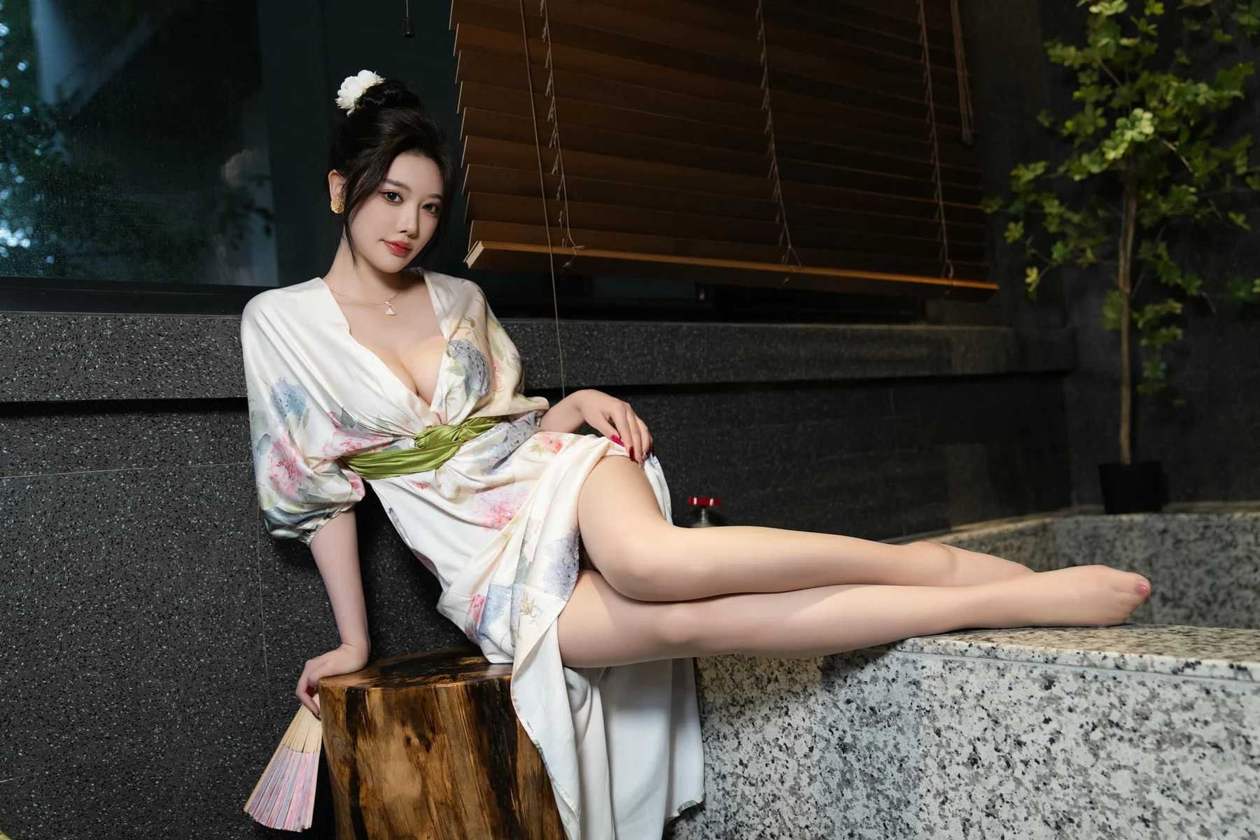 XiuRen 秀人 No.N149 杨晨晨温泉气质写真 - 45