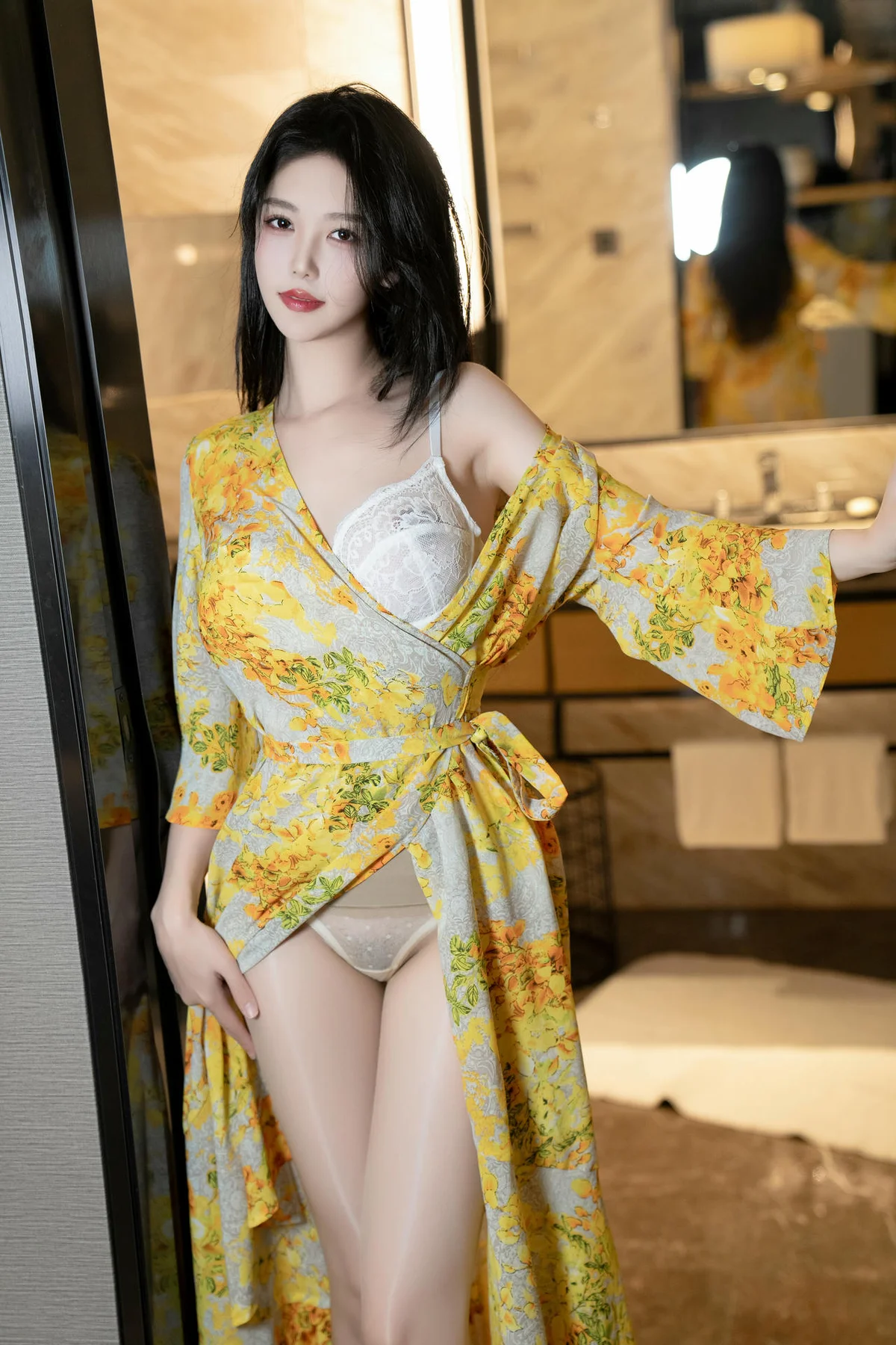 XiuRen 秀人 No.N156 利世黄色美裙诱惑肉丝 - 47