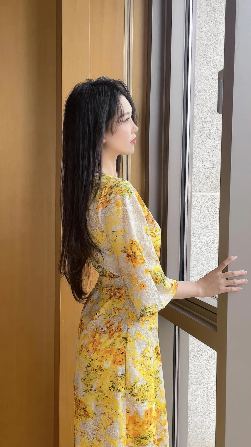 XiuRen 秀人 No.N156 利世黄色美裙诱惑肉丝 - 118