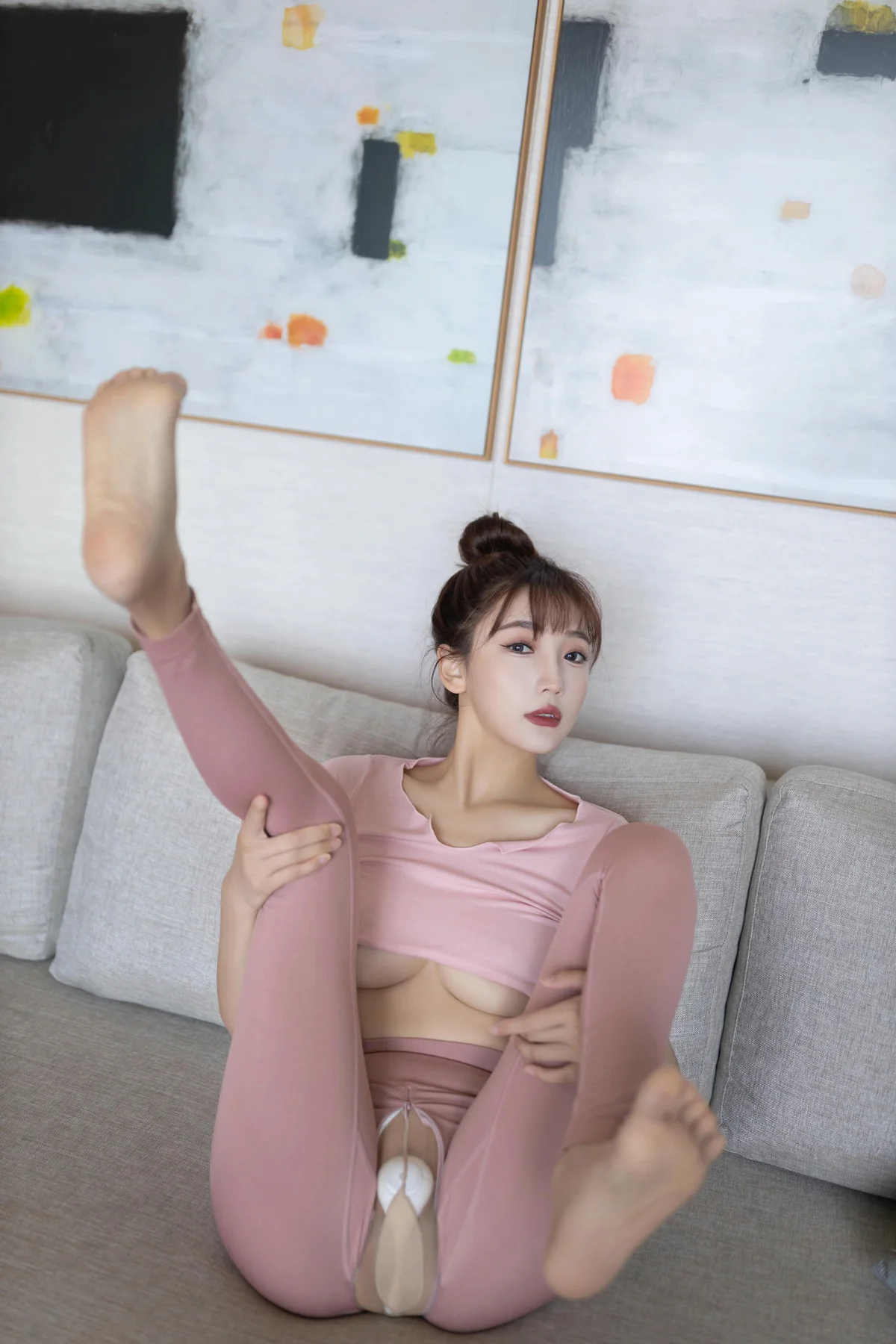 XiuRen 秀人 No.N167 陆萱萱开档性感瑜伽裤 - 42