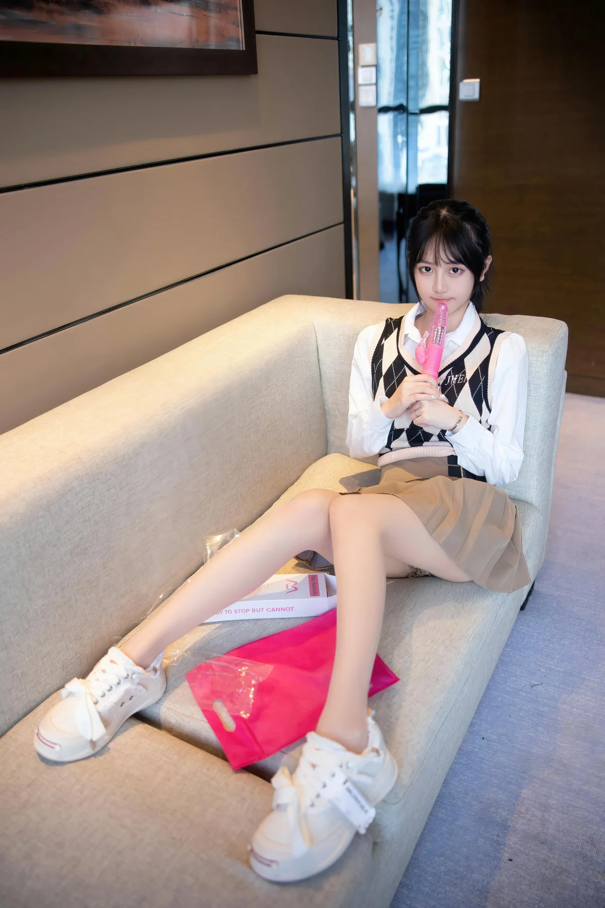 XiuRen 秀人 No.N168 谢小蒽少女肉丝私房 - 15