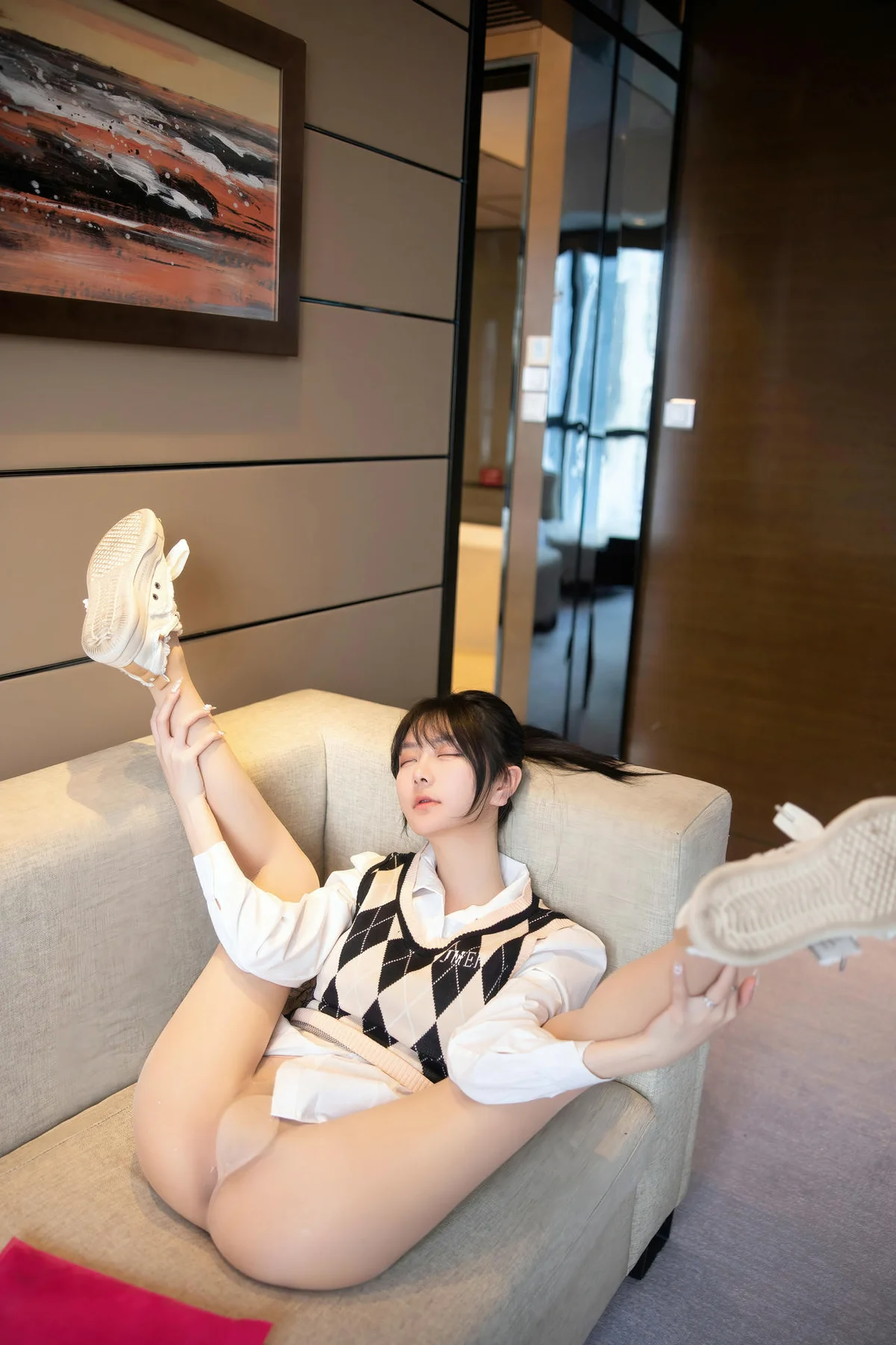 XiuRen 秀人 No.N168 谢小蒽少女肉丝私房 - 38