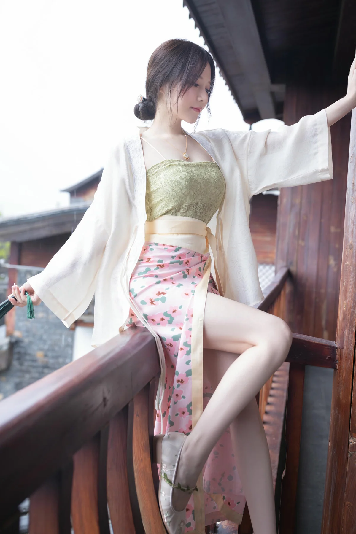 XiuRen 秀人 No.N173 鱼子酱Fish古风服饰美腿 - 20