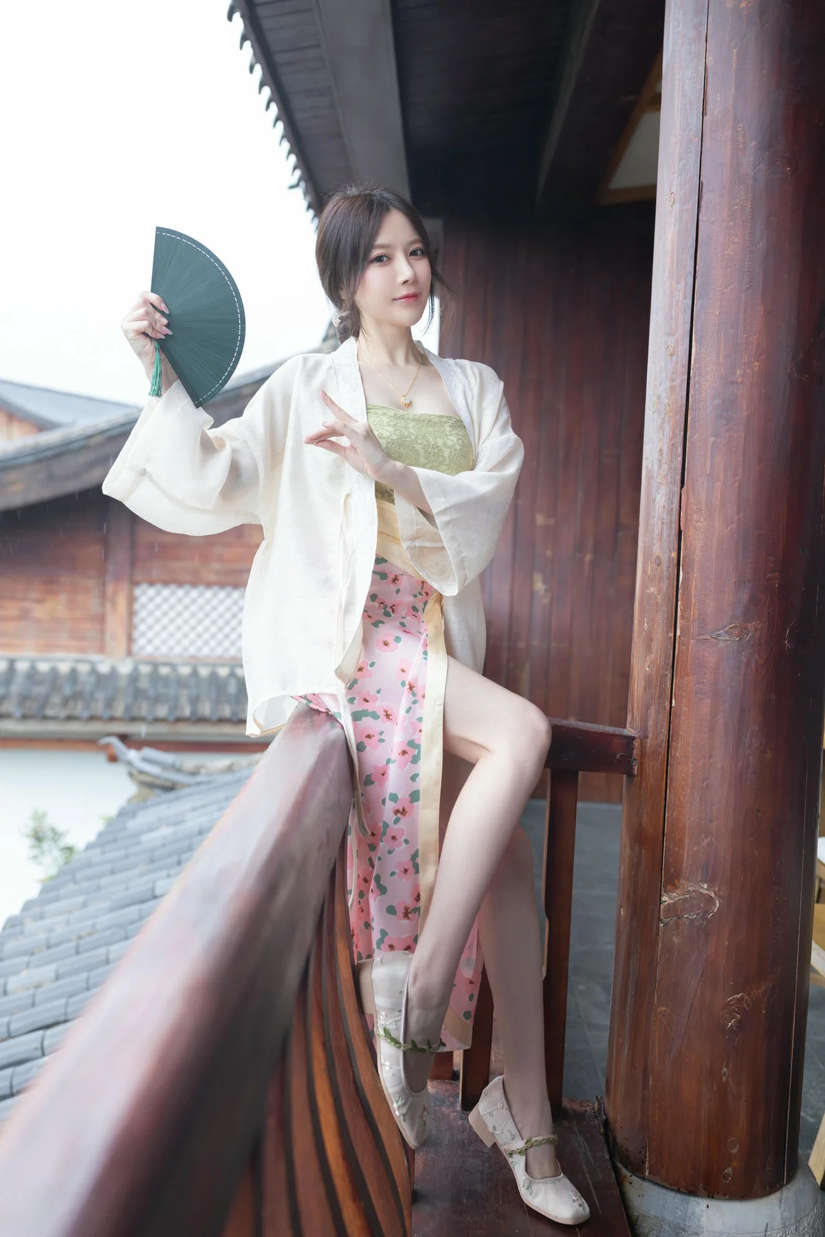XiuRen 秀人 No.N173 鱼子酱Fish古风服饰美腿 - 21