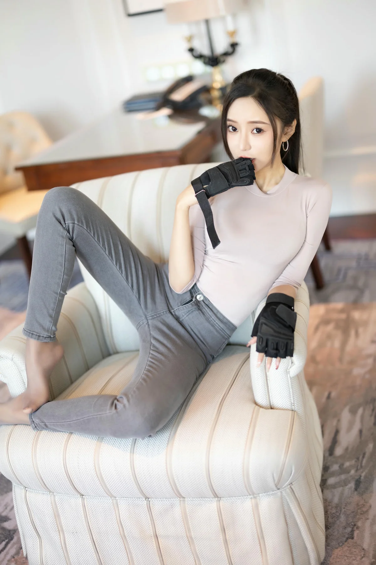 XiuRen 秀人 No.N184 王馨瑶钓鱼主题紧身牛仔裤 - 33
