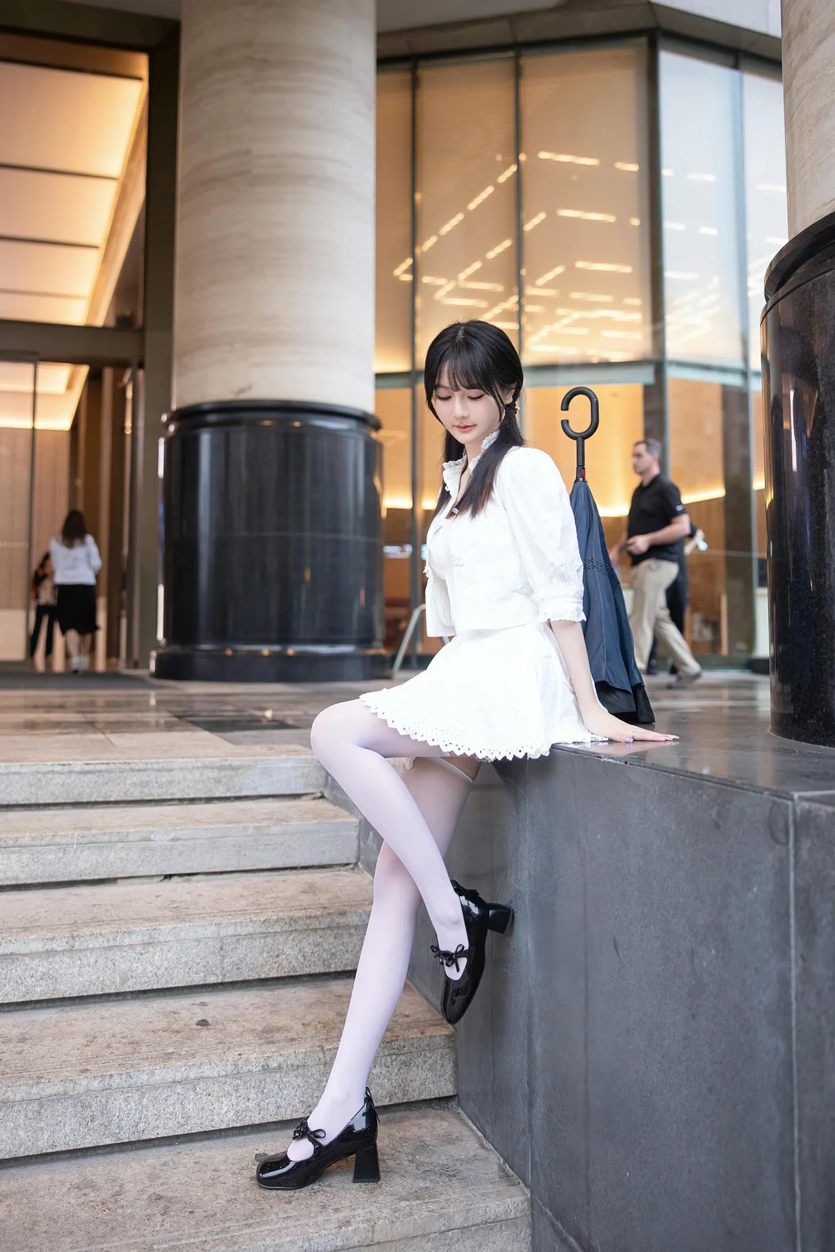 XiuRen 秀人 No.N185 谢小蒽双马尾少女街拍 - 11