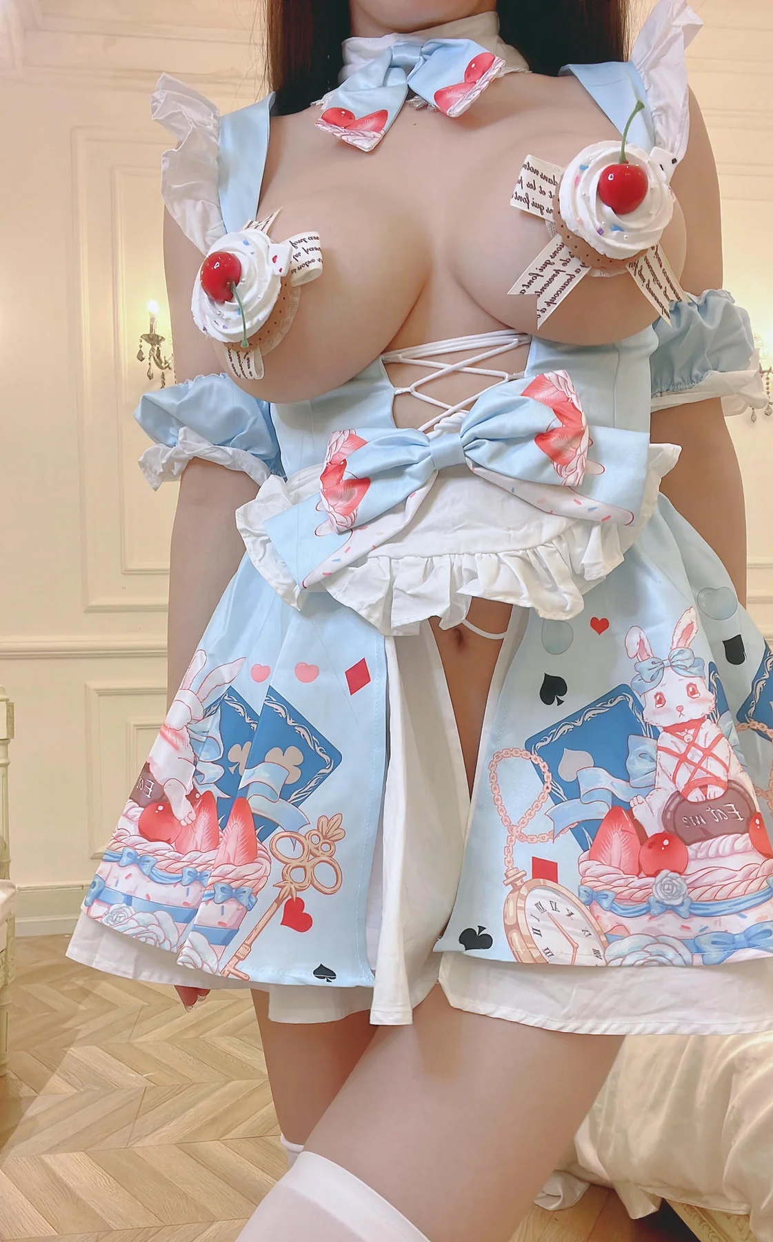 XiuRen 秀人 No.N193 朱可儿童颜巨乳蛋糕裙 - 161